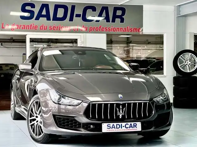 Maserati Ghibli 3.0 V6 275cv Turbo - FULL OPTIONS