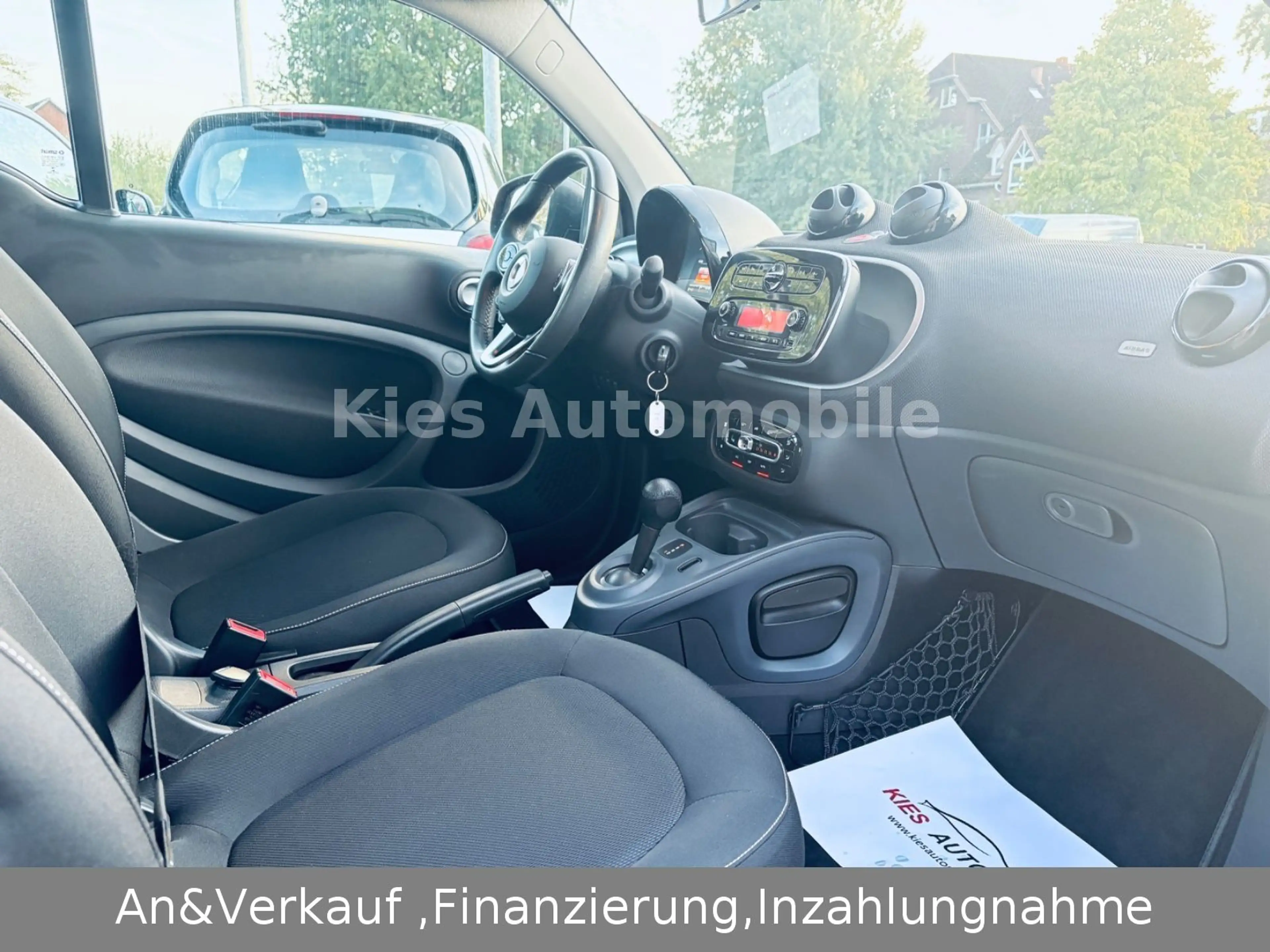 smart forTwo Passion AUTOM/KLIMA/SITZH/PANO/2.HAND — photo 14
