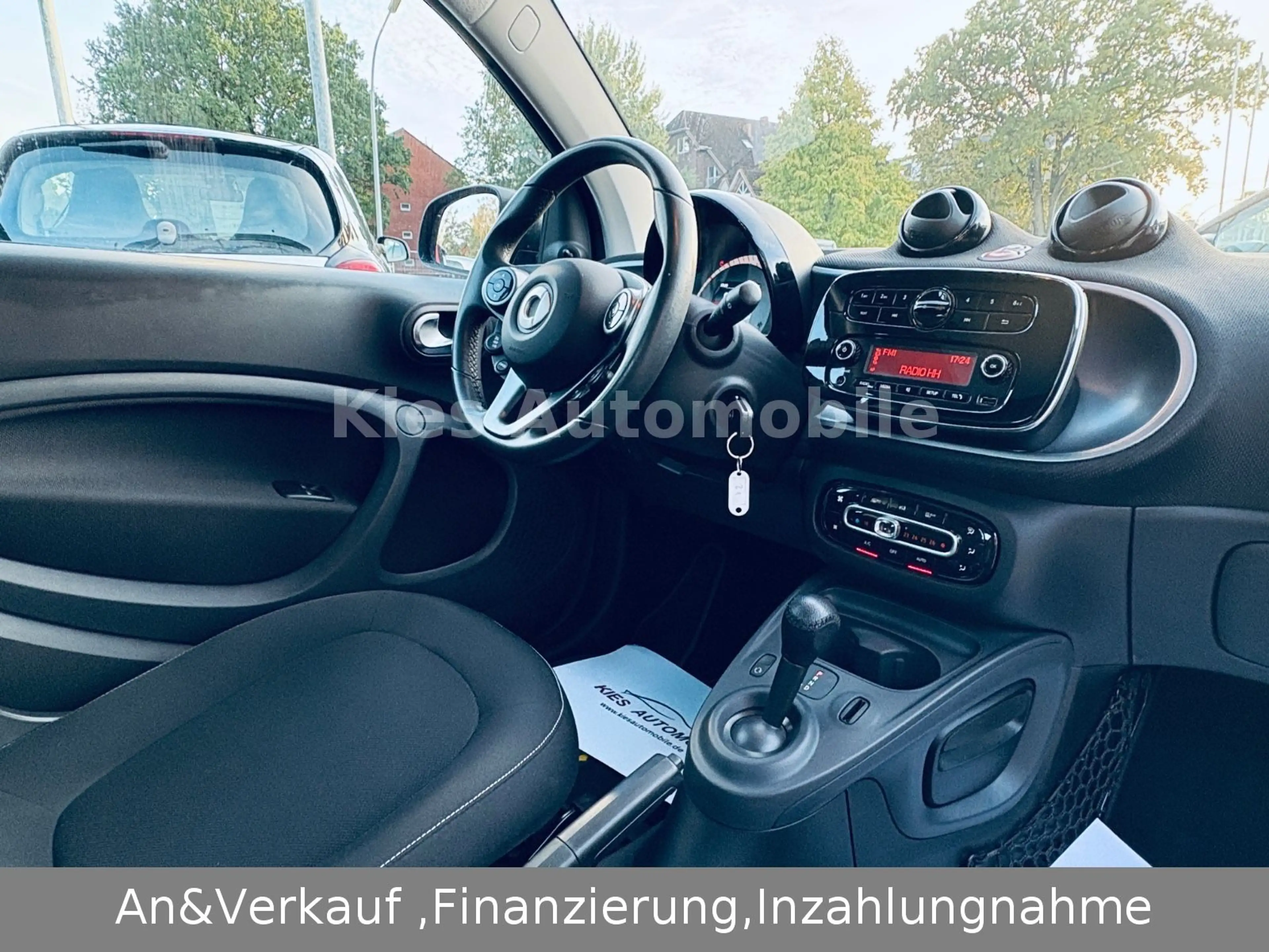 smart forTwo Passion AUTOM/KLIMA/SITZH/PANO/2.HAND — photo 9