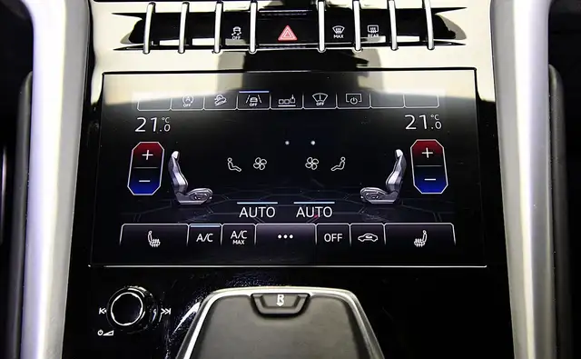 Lamborghini Urus view 12