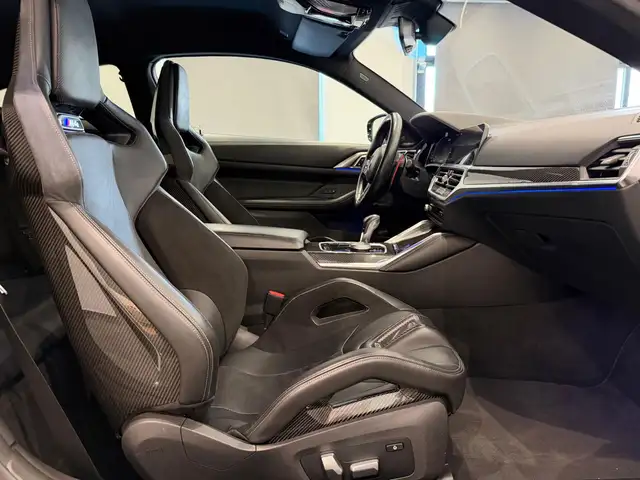 BMW M4 Competition**Carbon Paket**Schalensitze**Harman-K Ansicht 40