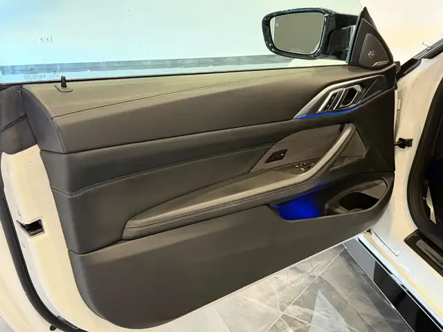 BMW M4 Competition**Carbon Paket**Schalensitze**Harman-K Ansicht 13