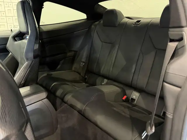 BMW M4 Competition**Carbon Paket**Schalensitze**Harman-K Ansicht 44