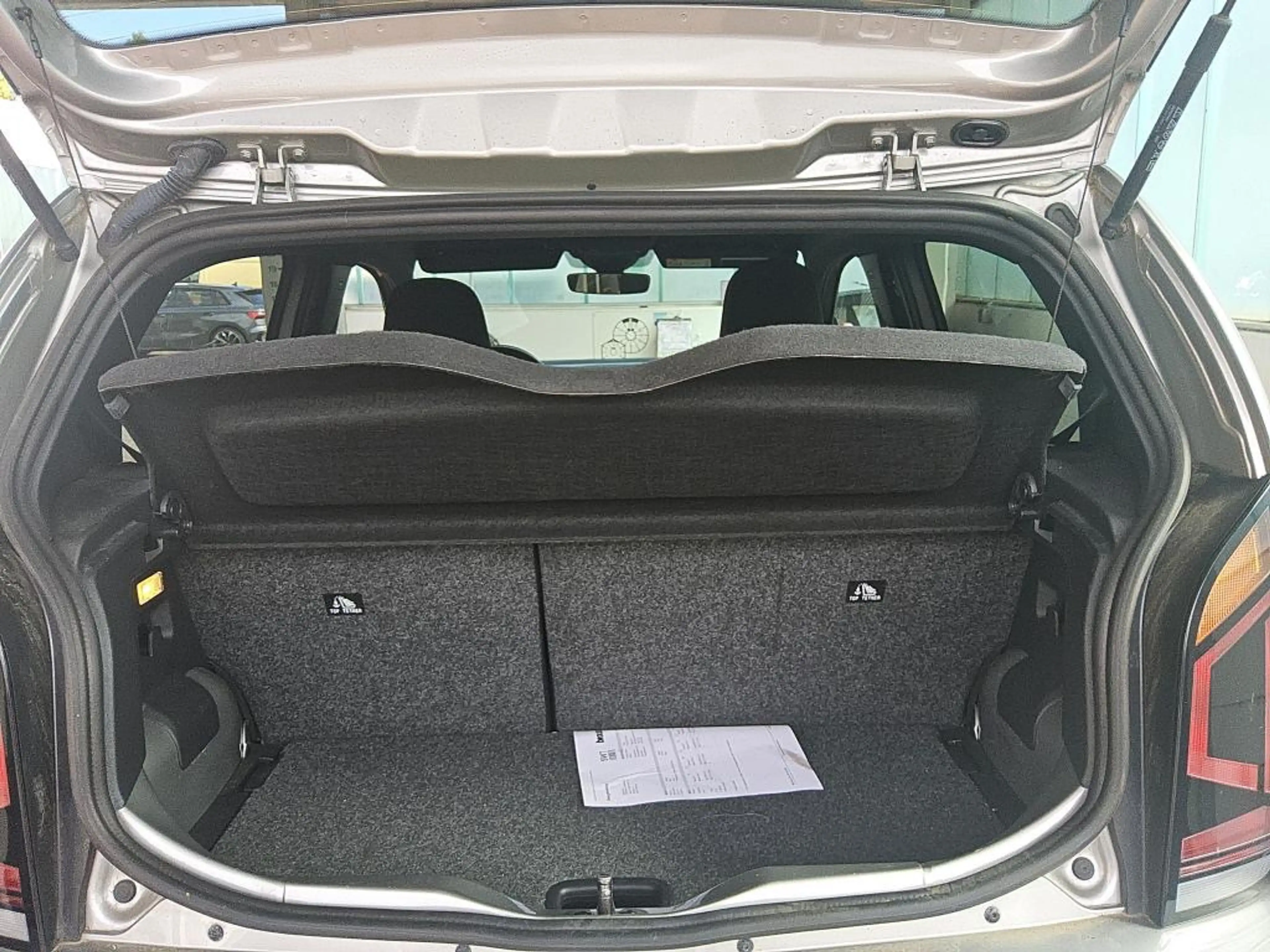 Volkswagen up! Active *map+more Dock*KAMERA*Sitzhzg.*ALU* — photo 11