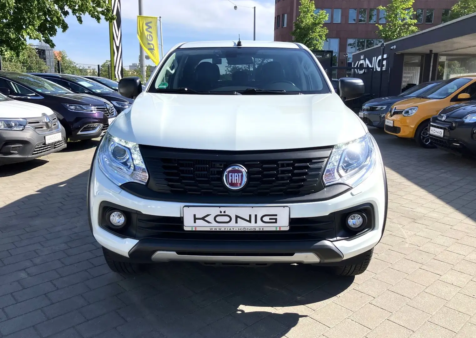 Fiat Fullback 4x4 2.4 MultiJet Double Cab Automatik Weiß - 2