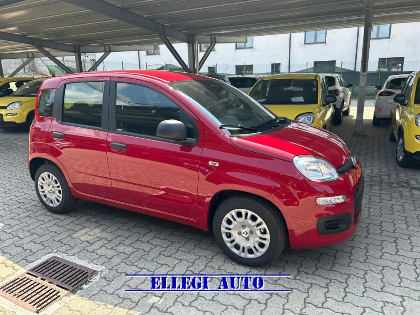 Fiat Panda PROMO FINANZ 1.0 HYBRID 5 POSTI +PACK CITY KM 0 Rosso - 2