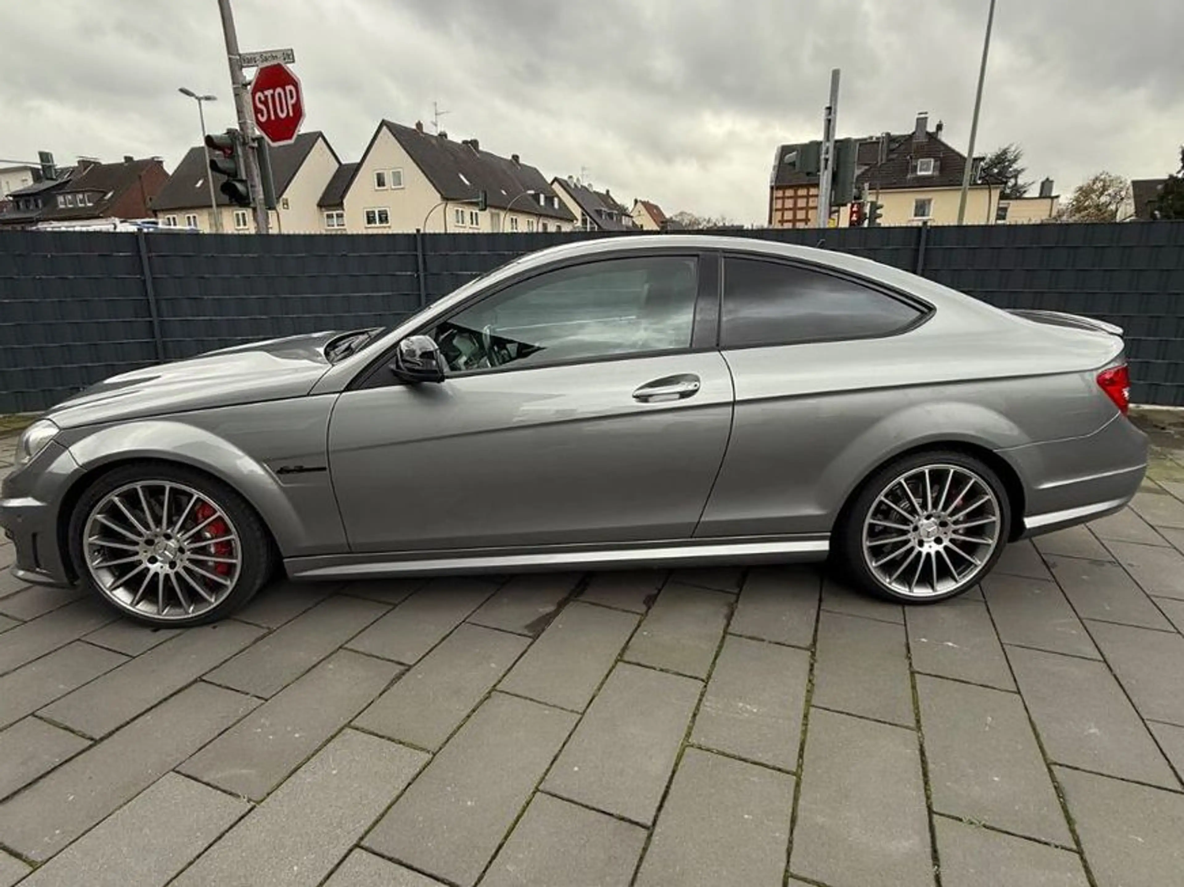 Mercedes-Benz C 63 AMG Coupe Eu Model / EXPORT — photo 3