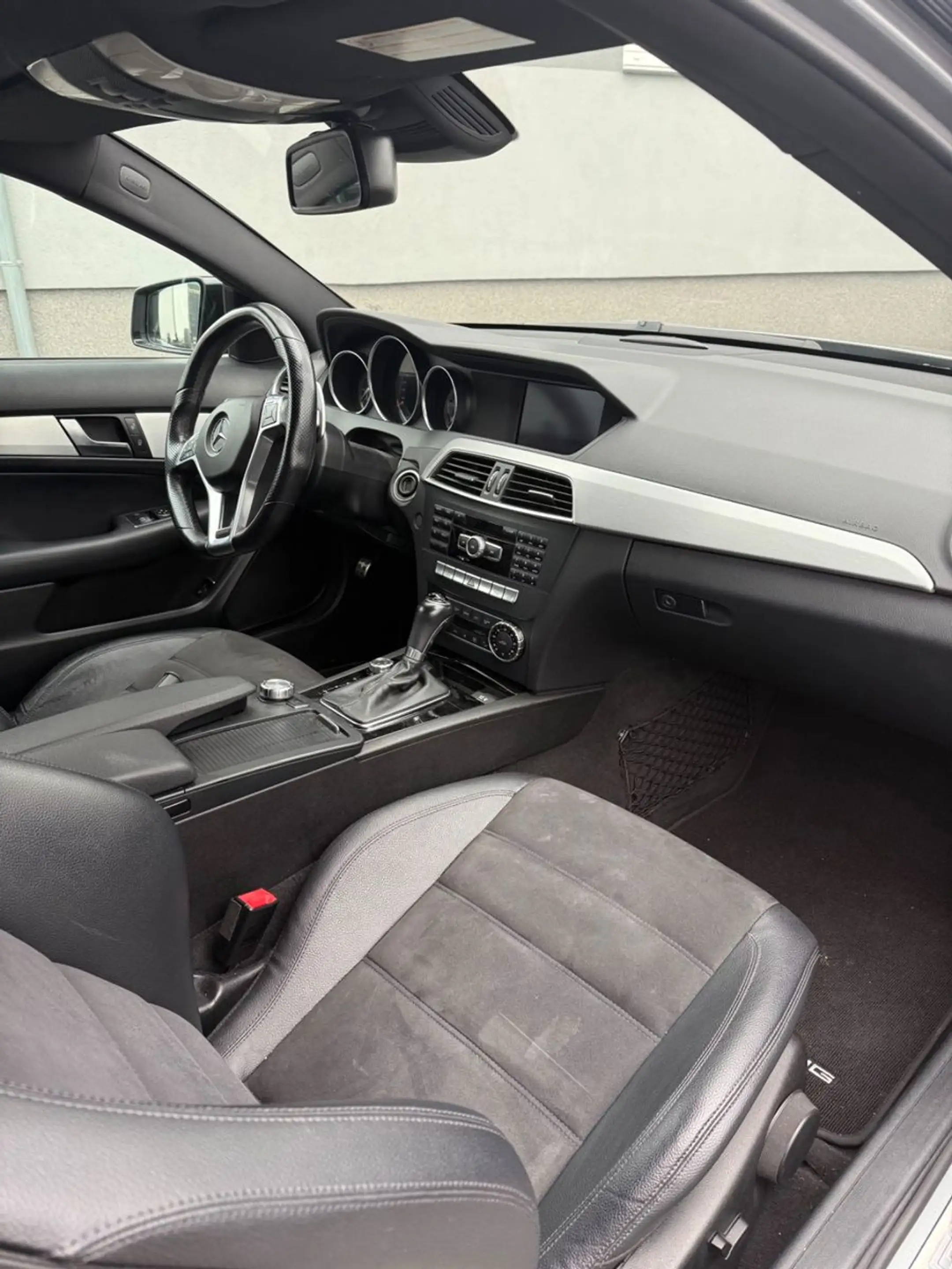 Mercedes-Benz C 63 AMG Coupe Eu Model / EXPORT — photo 10