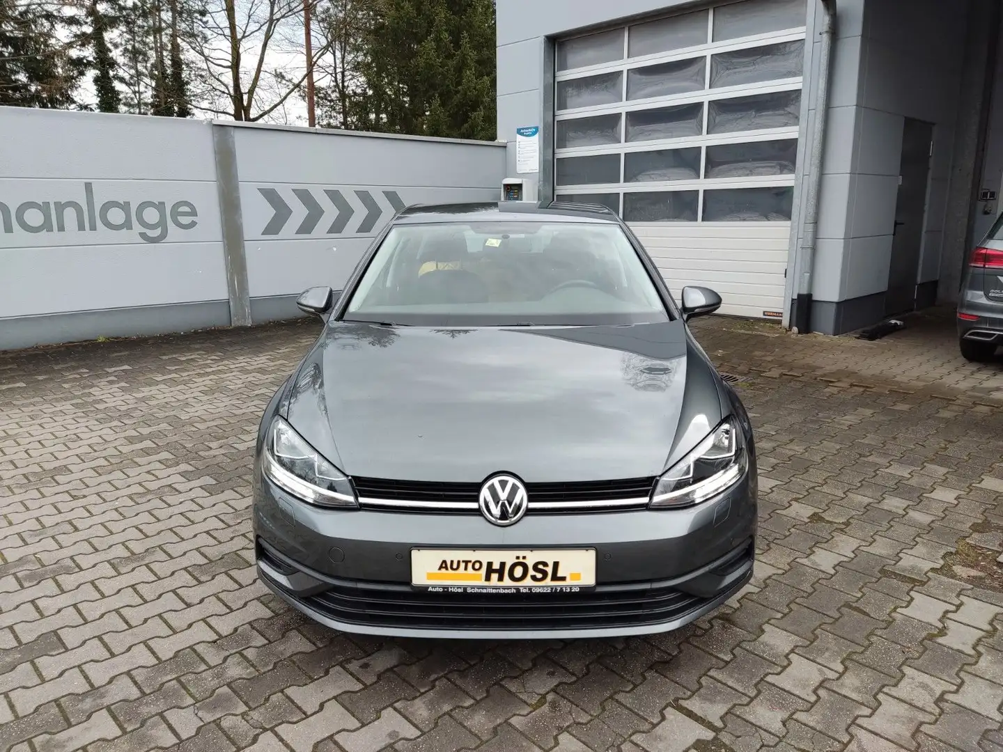 Volkswagen Golf 1.0 TSI Trendline*SHZ*AHK*8-fach ber.* Grey - 2