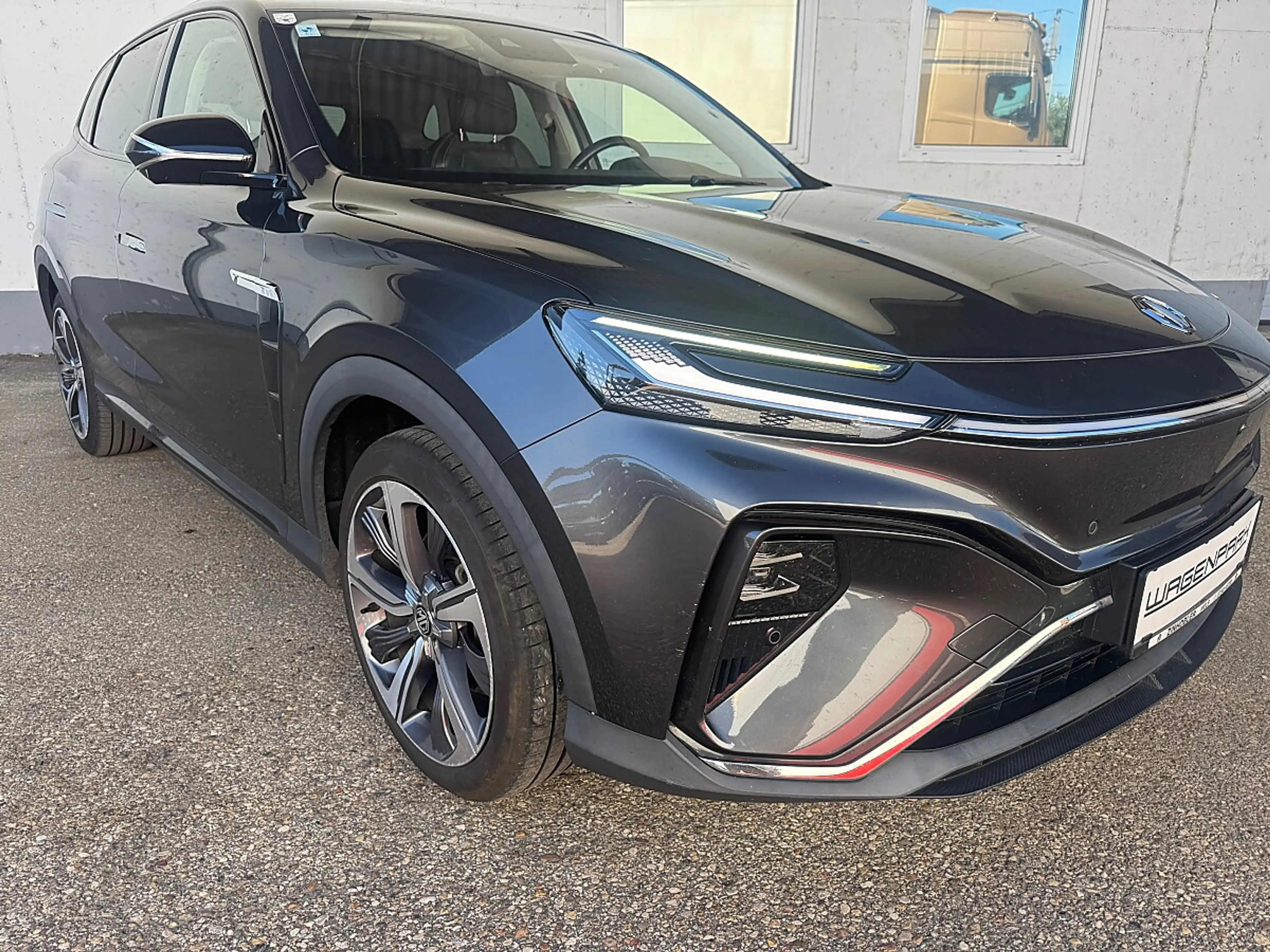 MG Marvel R Electric 70 kWh Luxury — photo 4