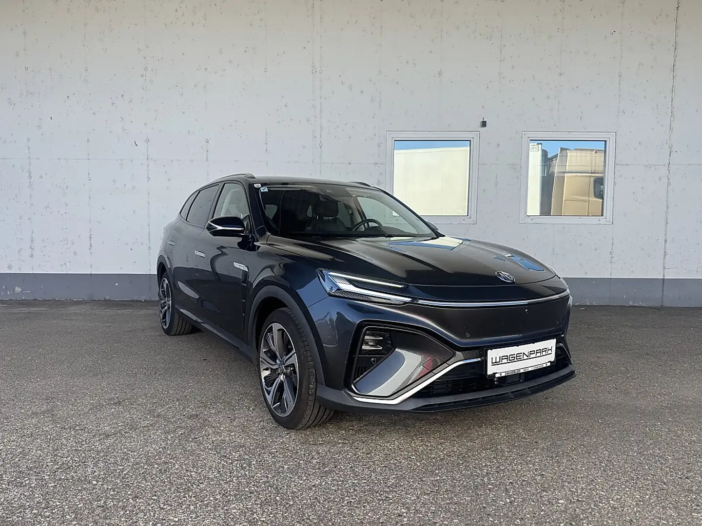MG Marvel R Electric 70 kWh Luxury Grau - 2