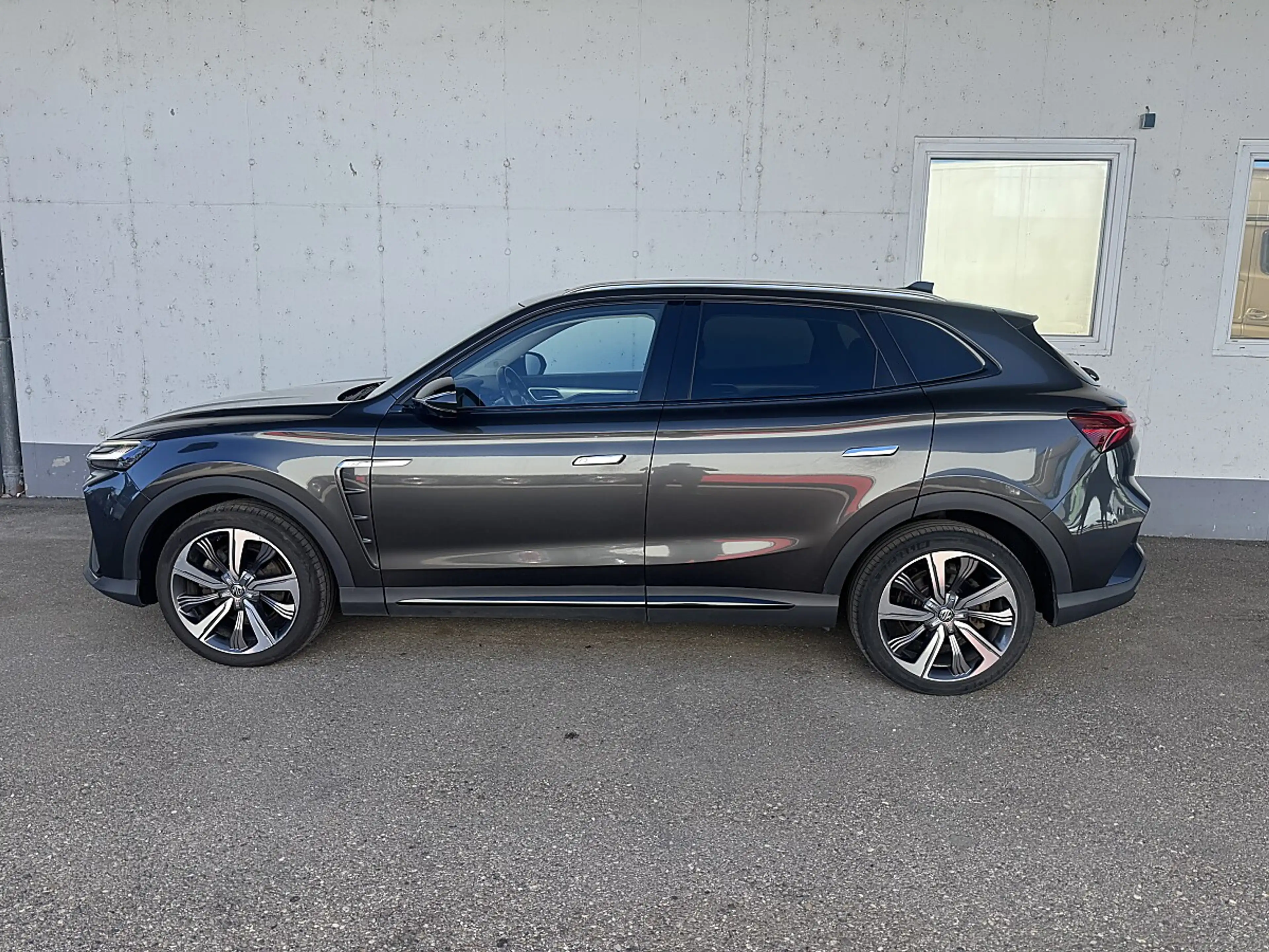 MG Marvel R Electric 70 kWh Luxury — photo 13