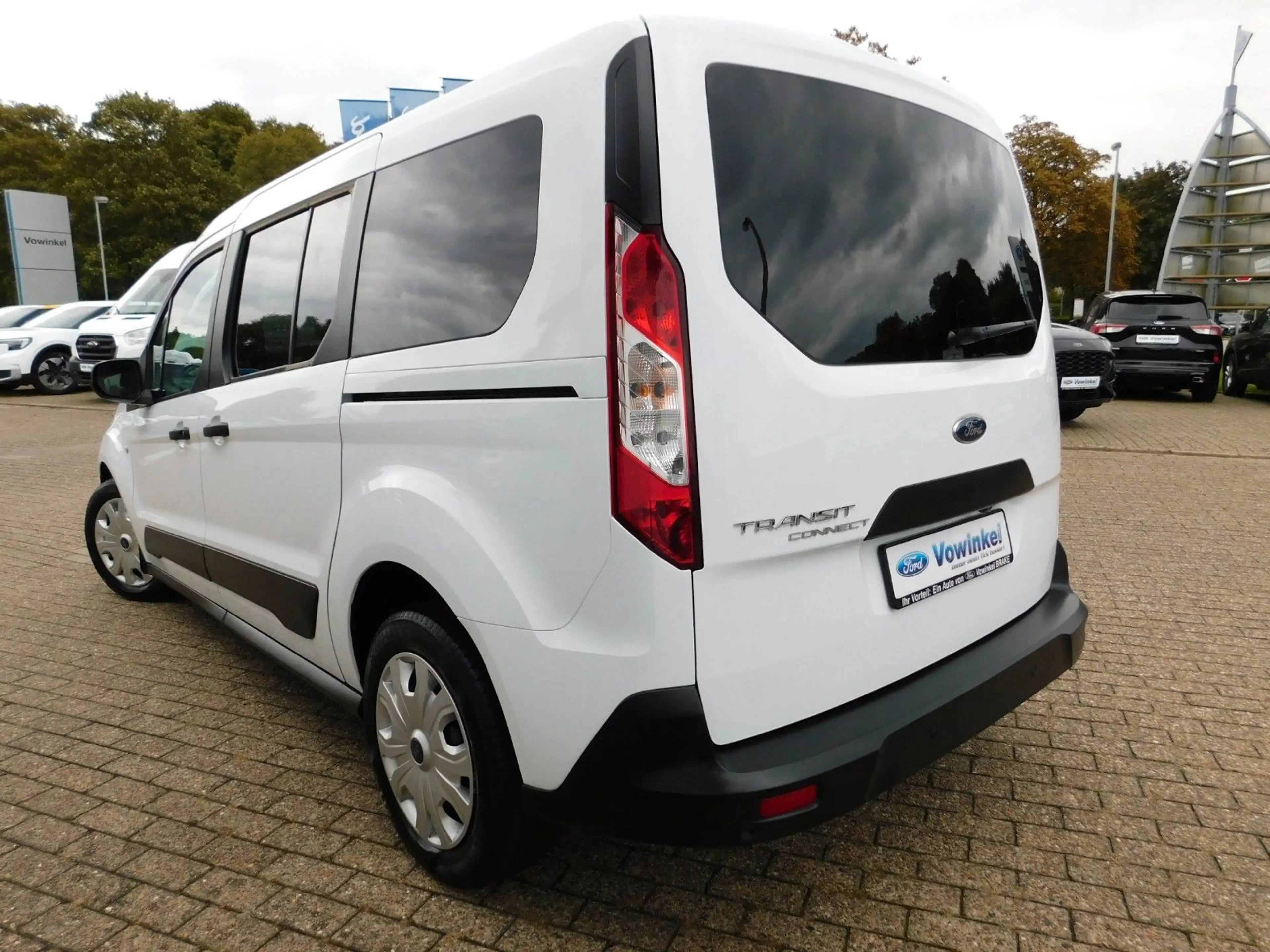 Ford Transit Connect Transit/Tourneo CONNECT Kombi  L2 TREND+NAV+ACC — photo 2