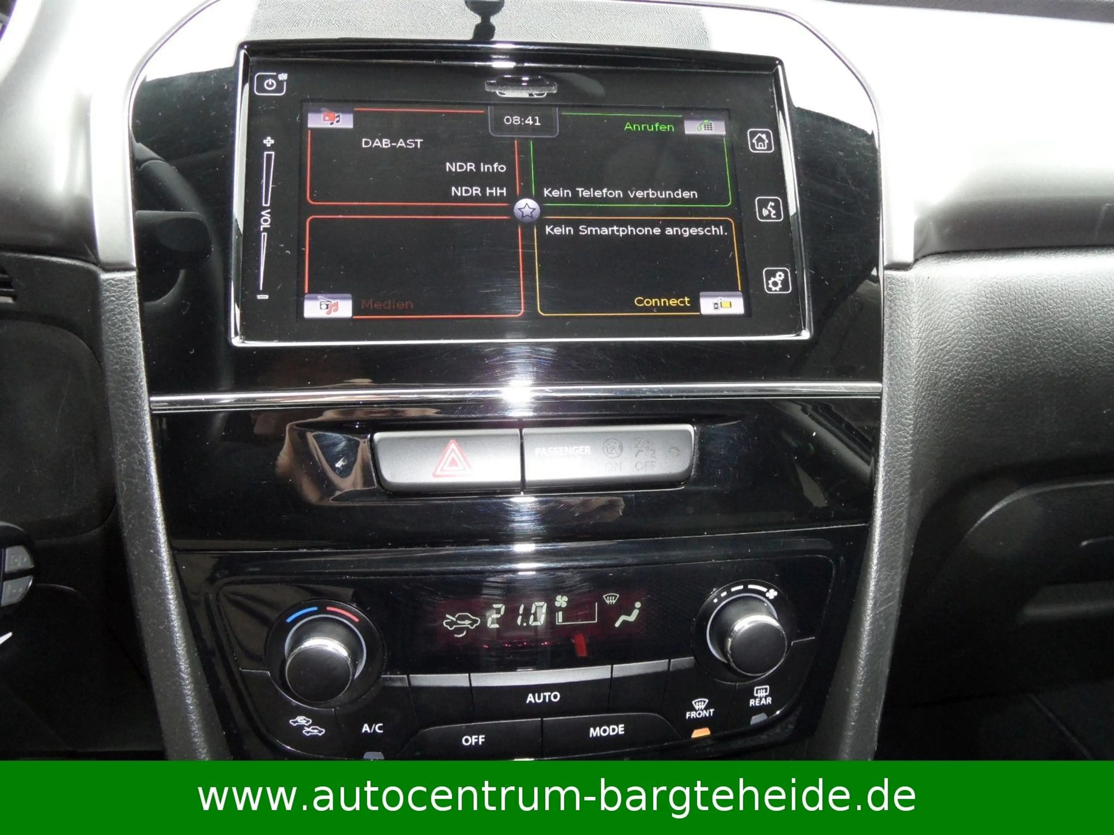 Suzuki Vitara 1.0 BoosterJet Aut. Comfort KAMERA+DAB — photo 15