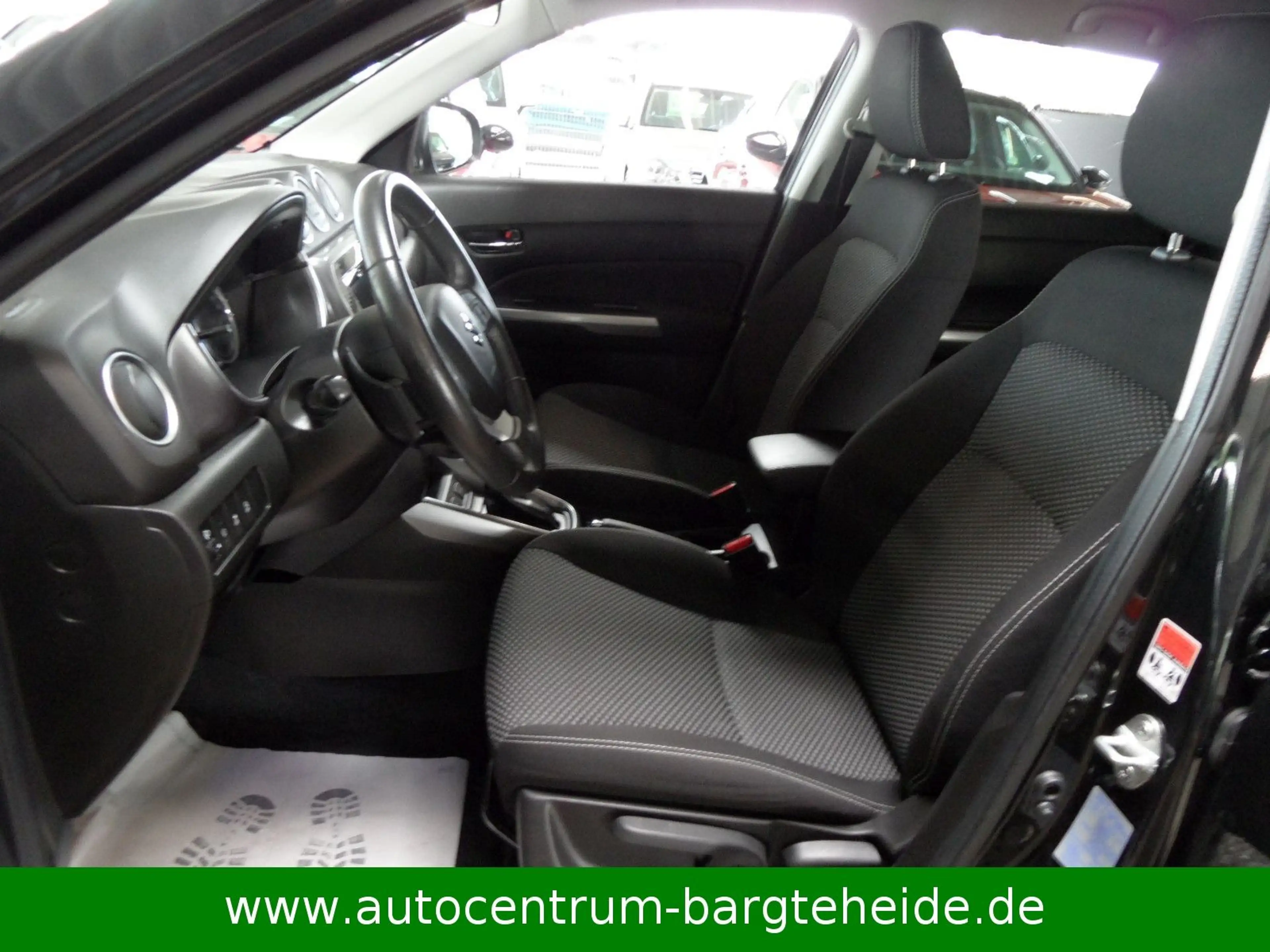 Suzuki Vitara 1.0 BoosterJet Aut. Comfort KAMERA+DAB — photo 14