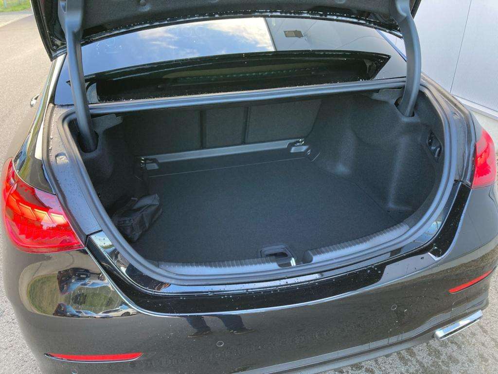 Mercedes-Benz C 180