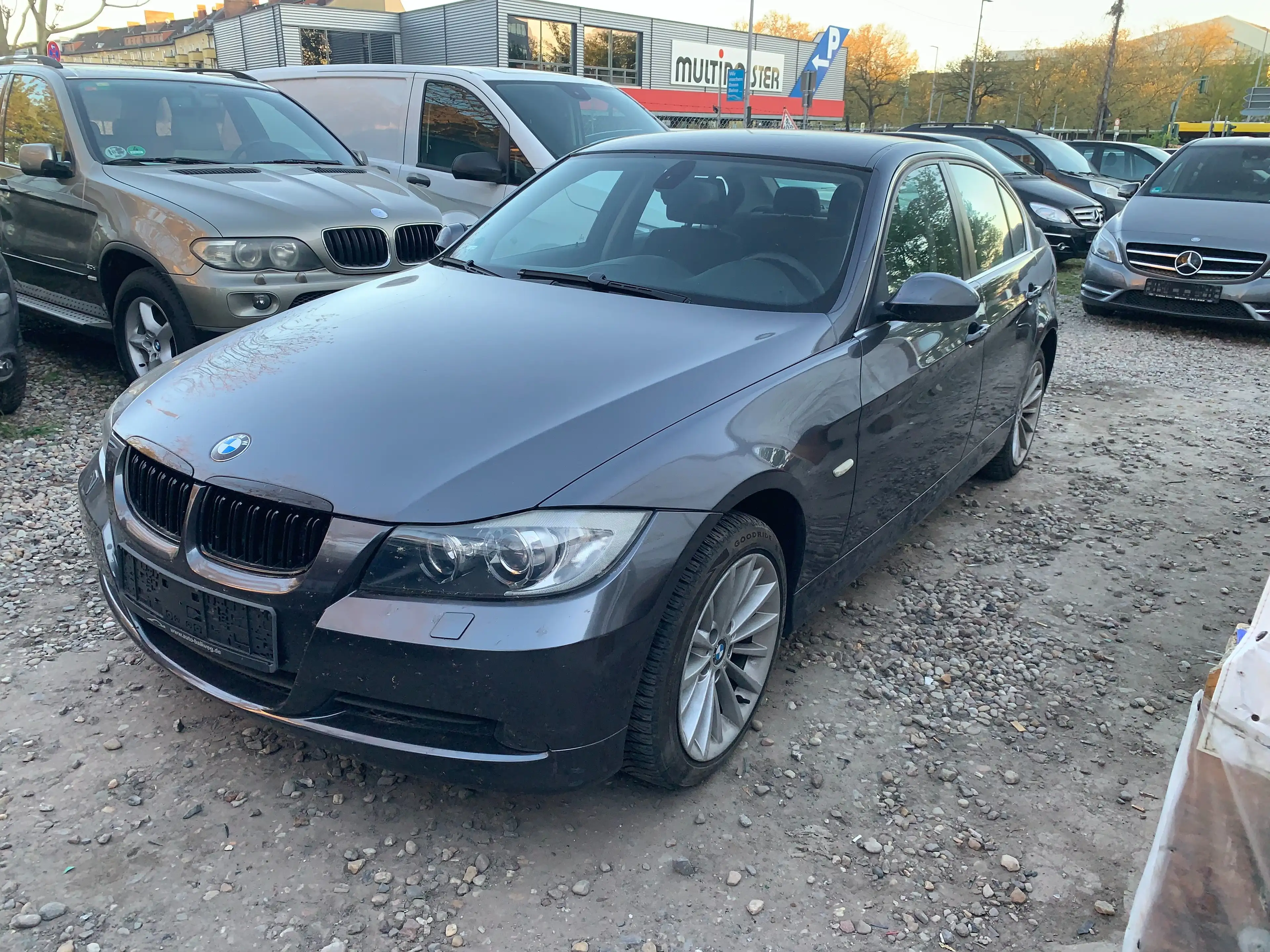 BMW 325 325i xDrive+Automatik+1Hand 1Jahr Garantie+Auto1A