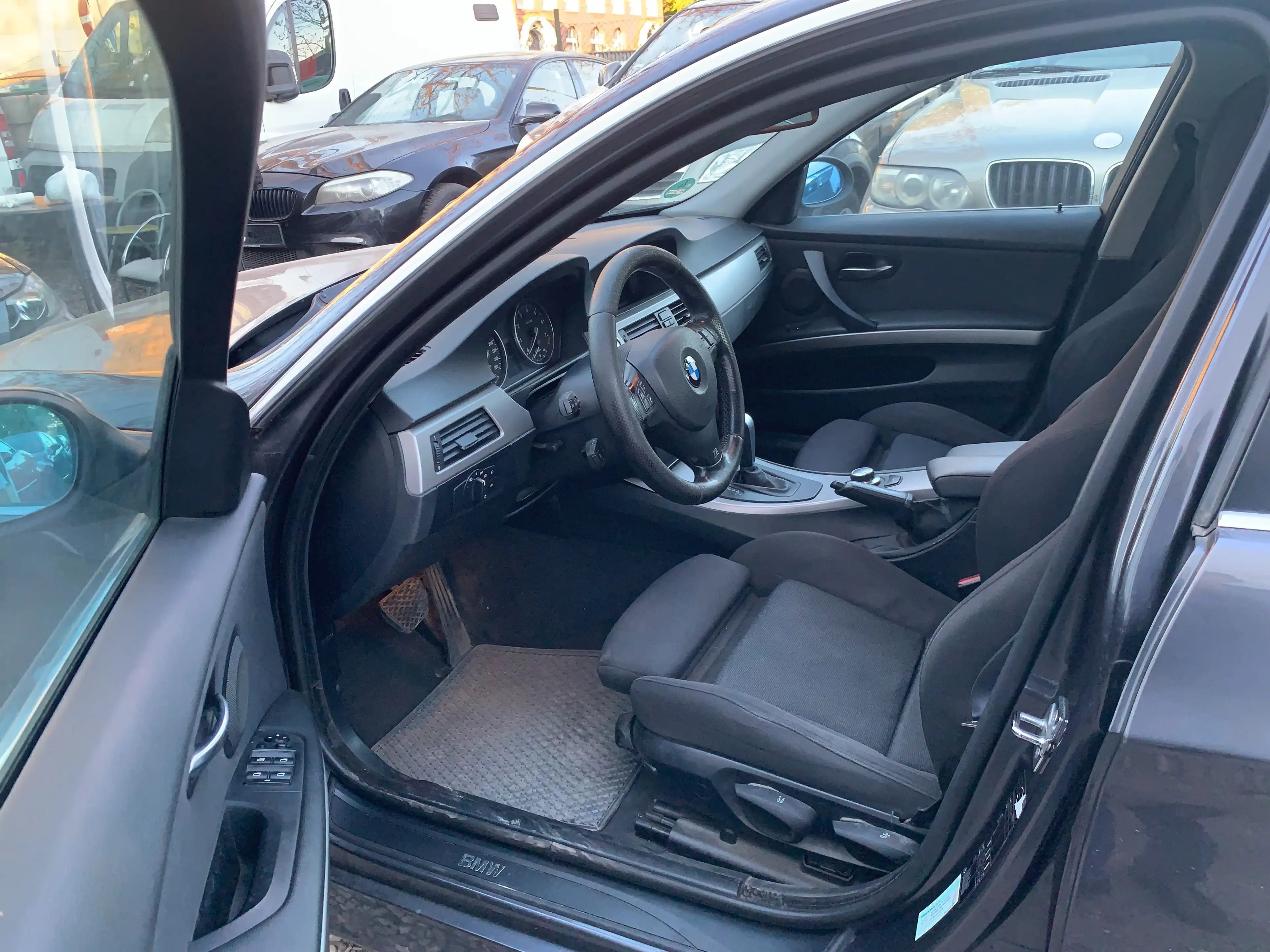 BMW 325 325i xDrive+Automatik+1Hand 1Jahr Garantie+Auto1A — photo 6
