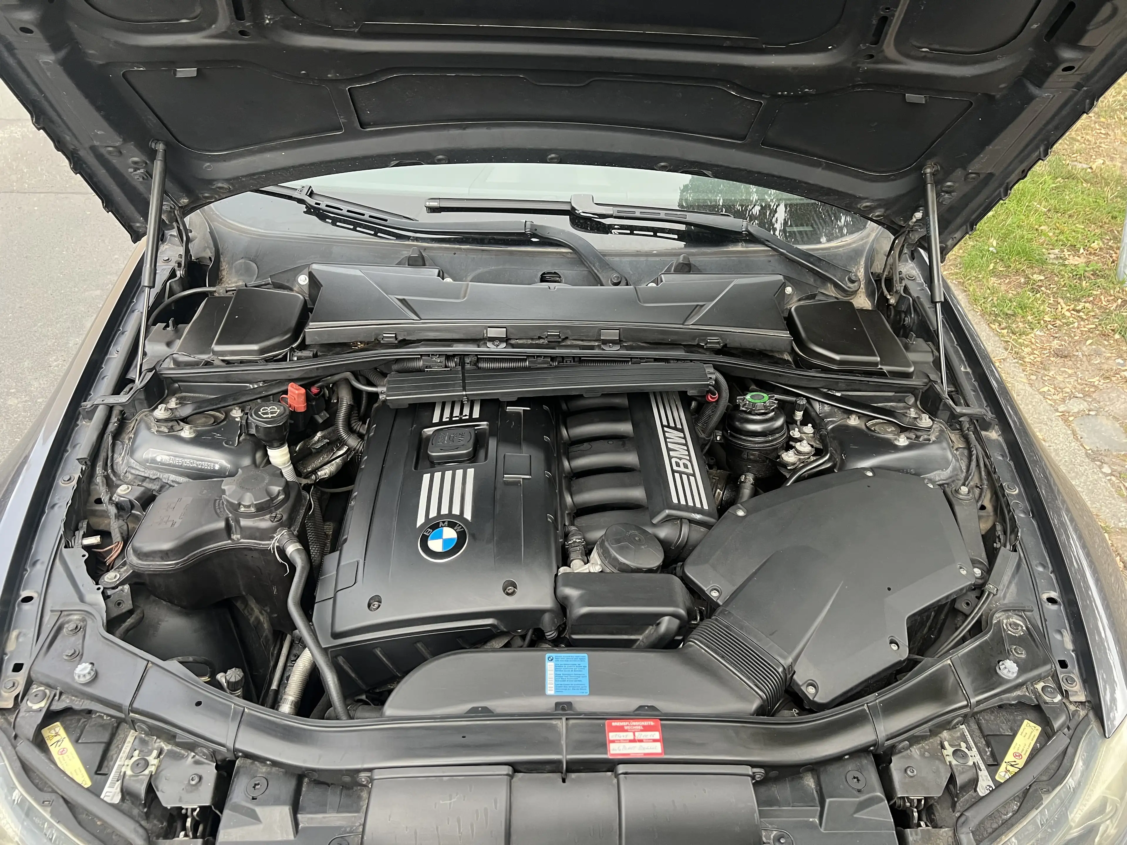 BMW 325 325i xDrive+Automatik+1Hand 1Jahr Garantie+Auto1A — photo 9