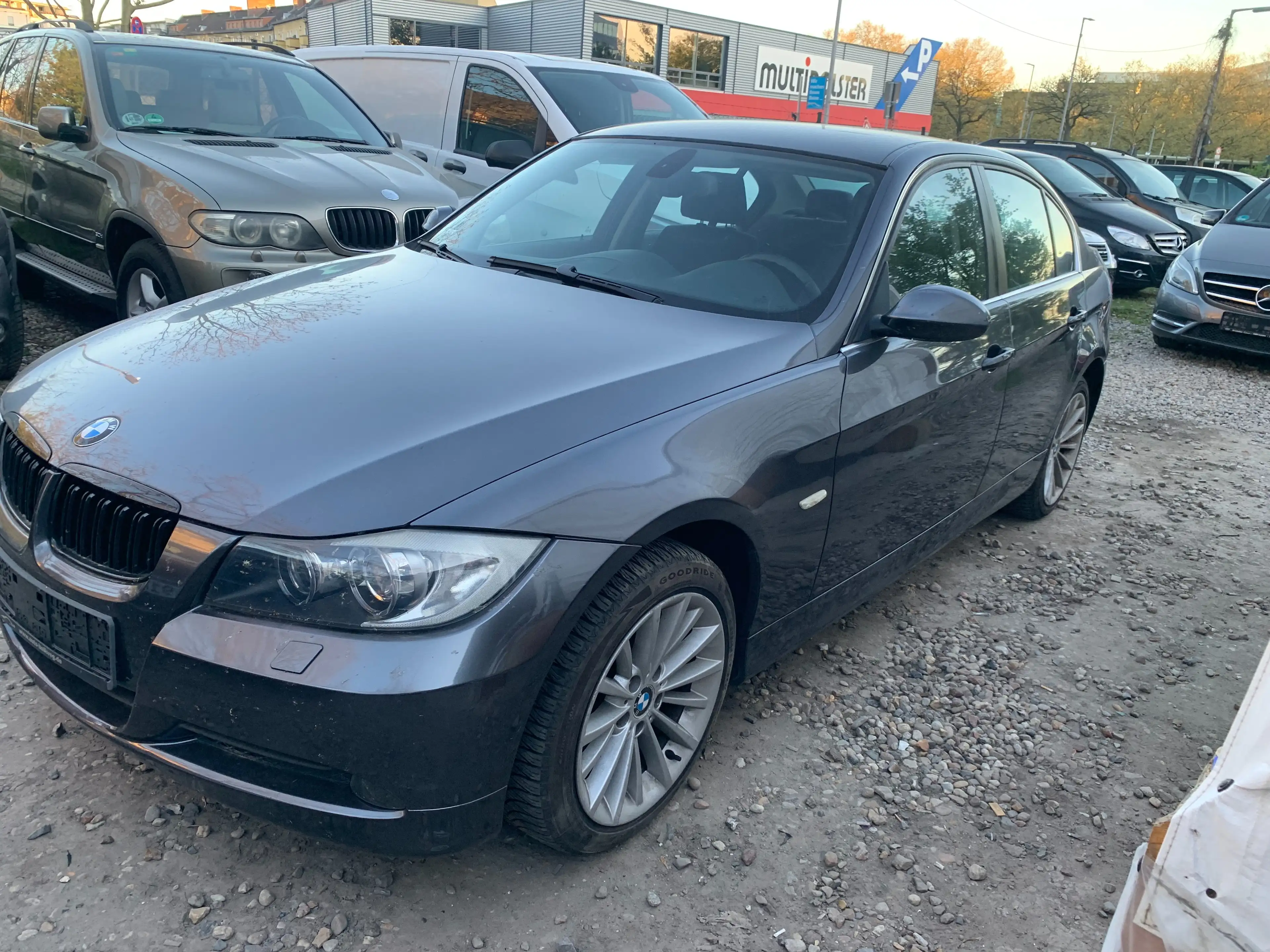 BMW 325 325i xDrive+Automatik+1Hand 1Jahr Garantie+Auto1A — photo 3
