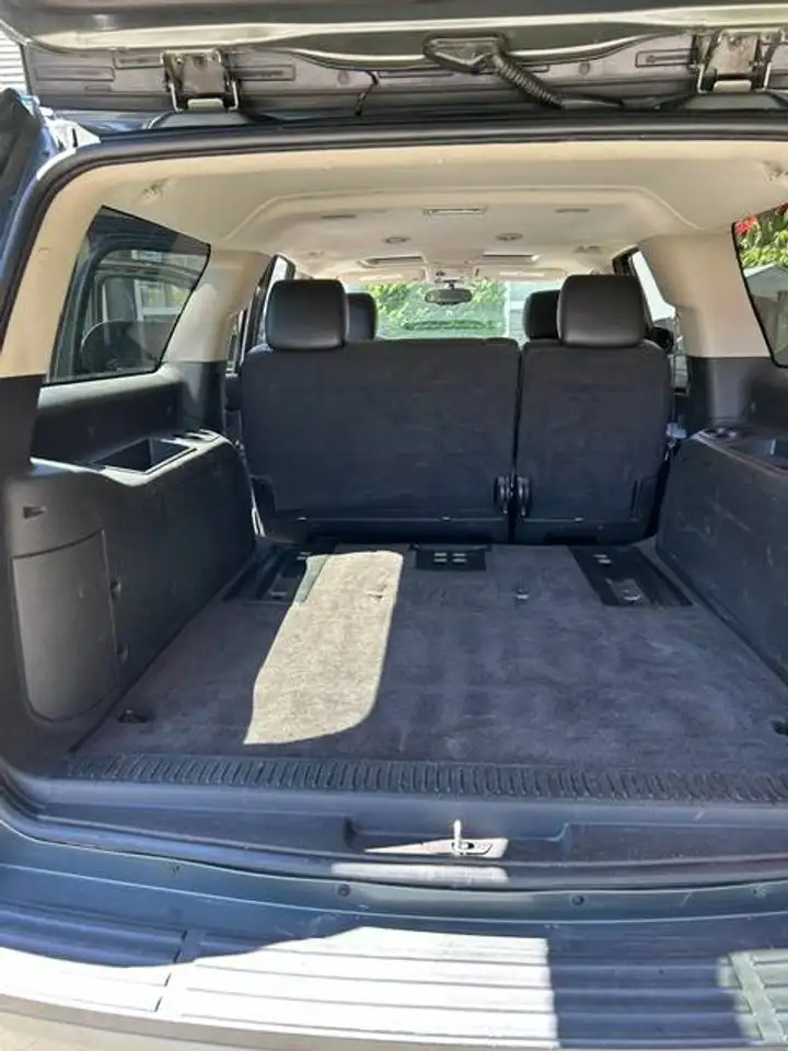 Chevrolet Suburban fotografie Chevrolet Suburban