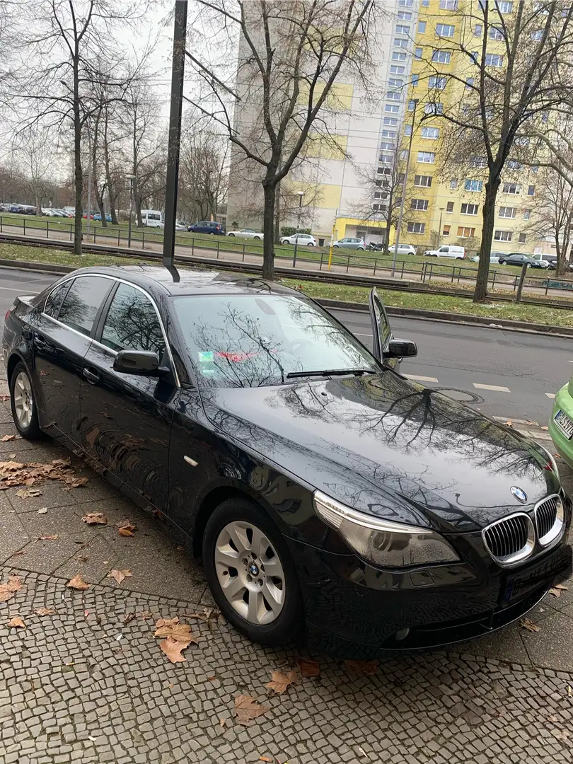 BMW 523 523i Siyah - 2