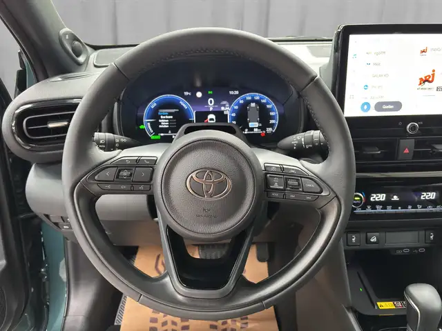 Toyota Yaris Cross view 12