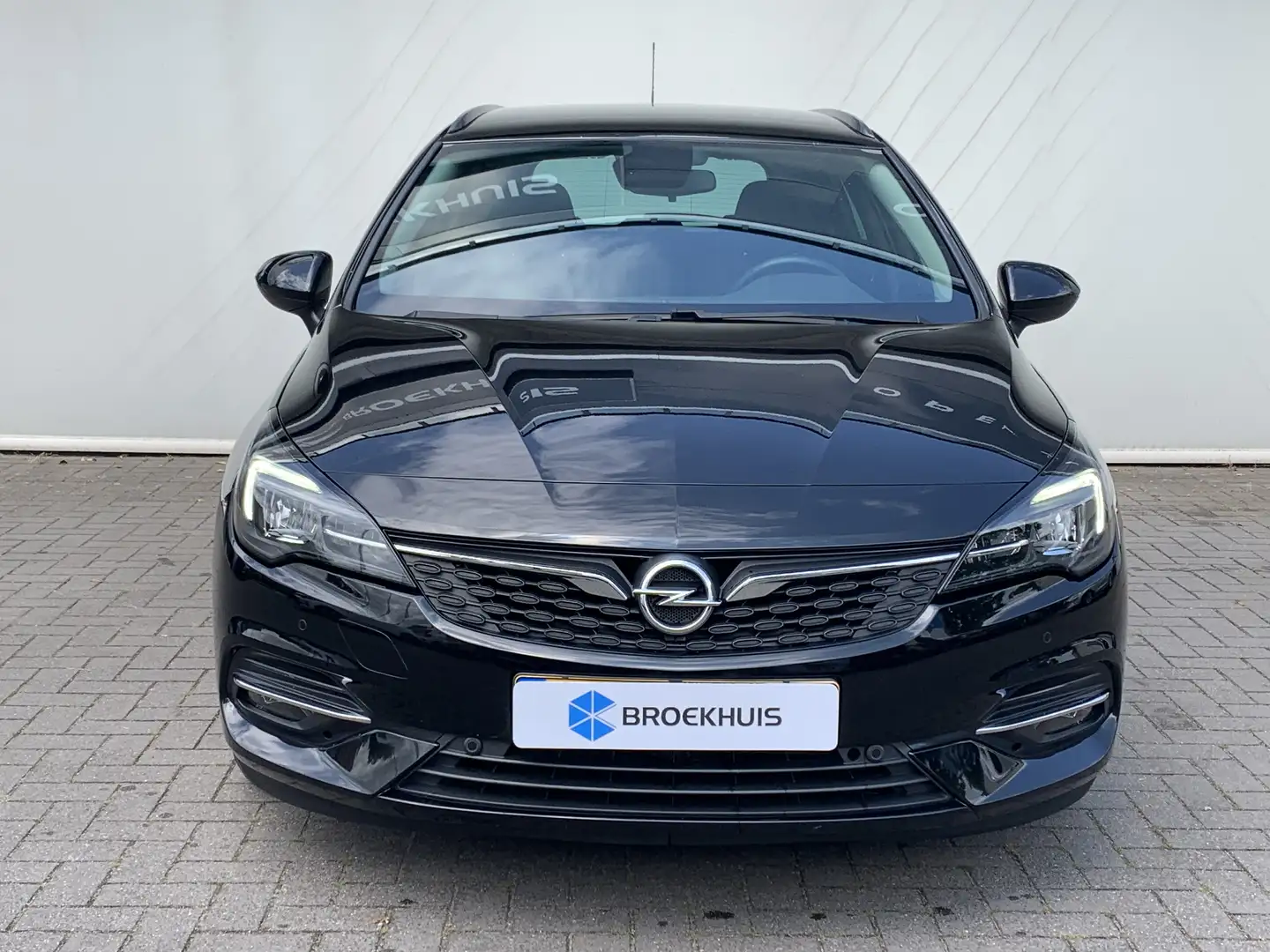 Opel Astra Sports Tourer 1.2 Edition 110pk | 16" Lichtmetalen Zwart - 2