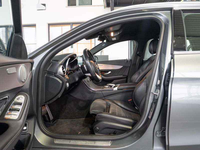 Mercedes-Benz C 300 d T 9G *AMG*BURM*AHK*360°-KAM.*DISTR*1.HD* — photo 9