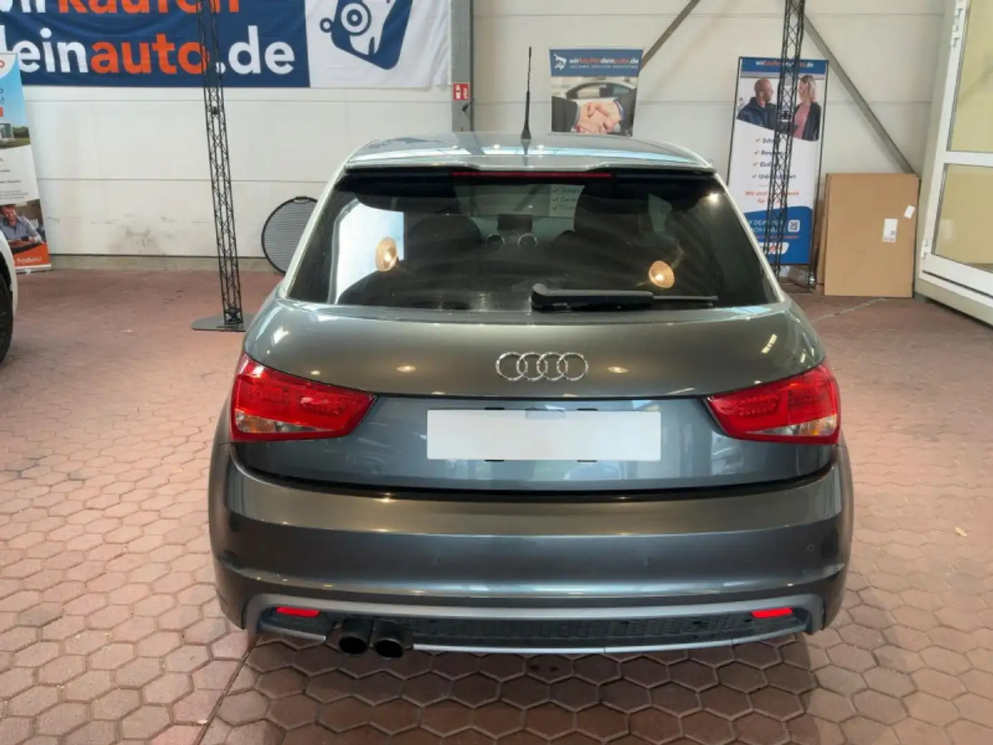 Audi A1 1.4 TFSI 122CH S LINE Gris - 2