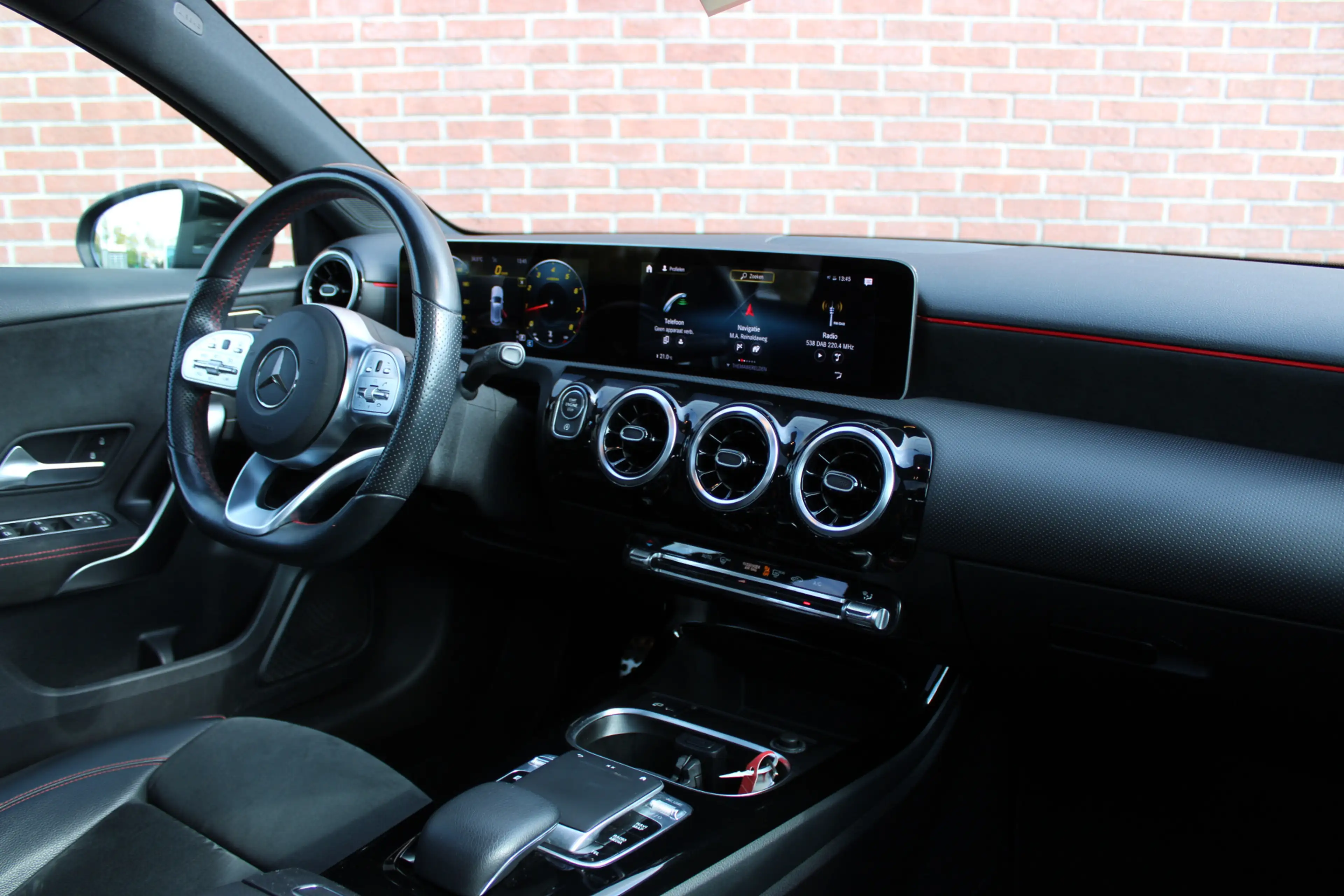 Mercedes-Benz A 180 Business Solution AMG |PANO-DAK|WIDESCREEN|CRUISE| — photo 4