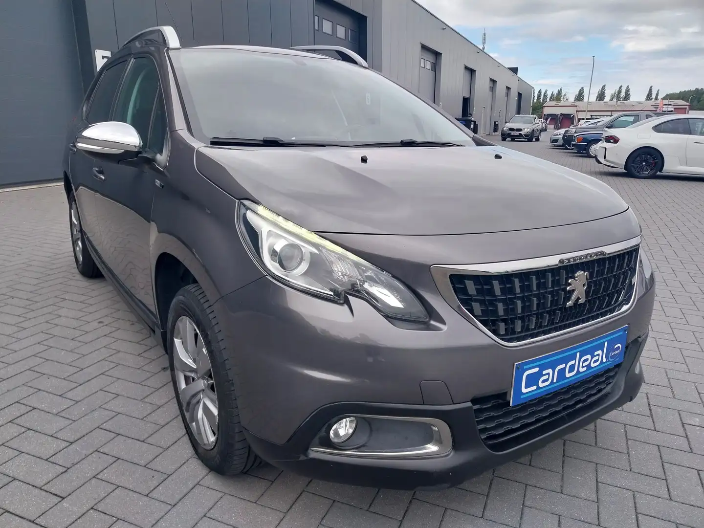 Peugeot 2008 1.6 BlueHDi Style/GPS/CLIM/BLUETOOTH/GARANTIE/ Grijs - 1