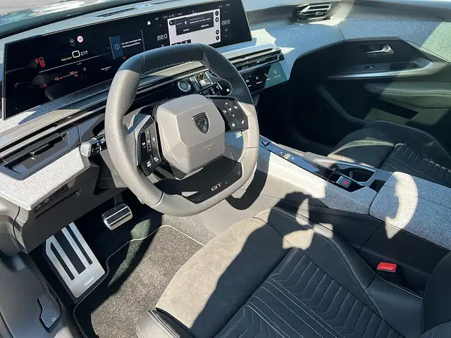 Peugeot 5008 Elektro 210 73kWh GT Exlusive Ansicht 6