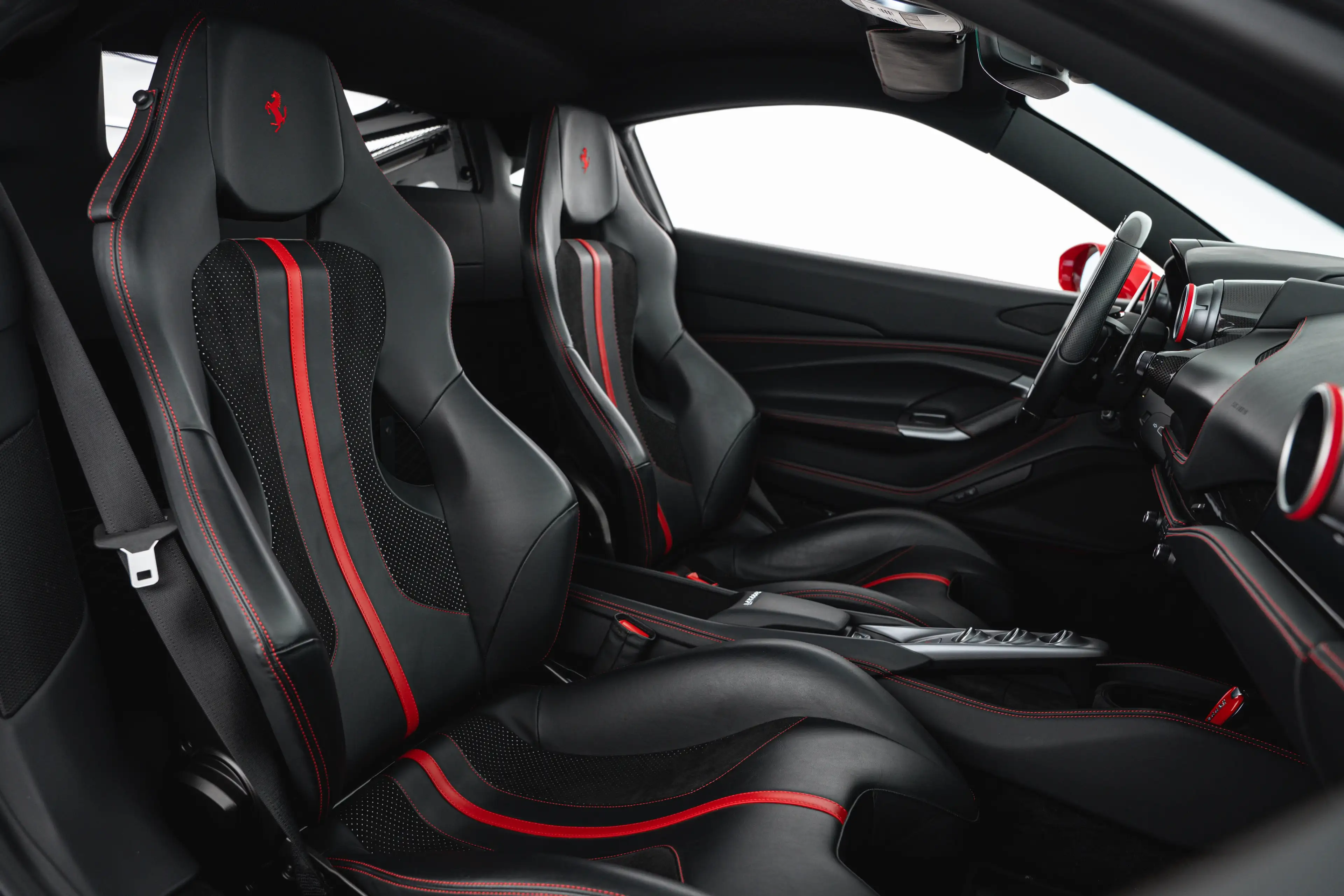 Ferrari F8 Tributo — photo 13