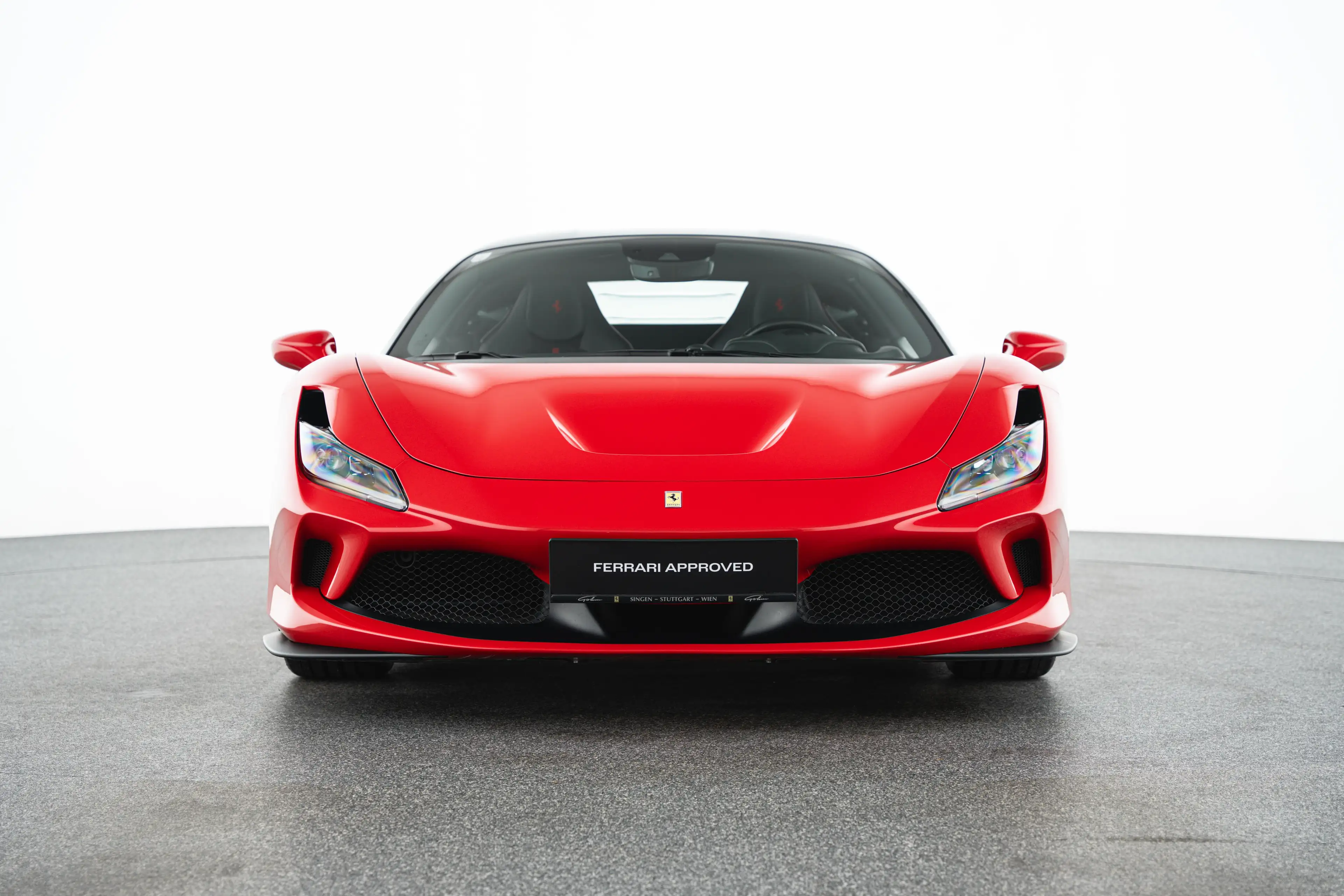Ferrari F8 Tributo — photo 2