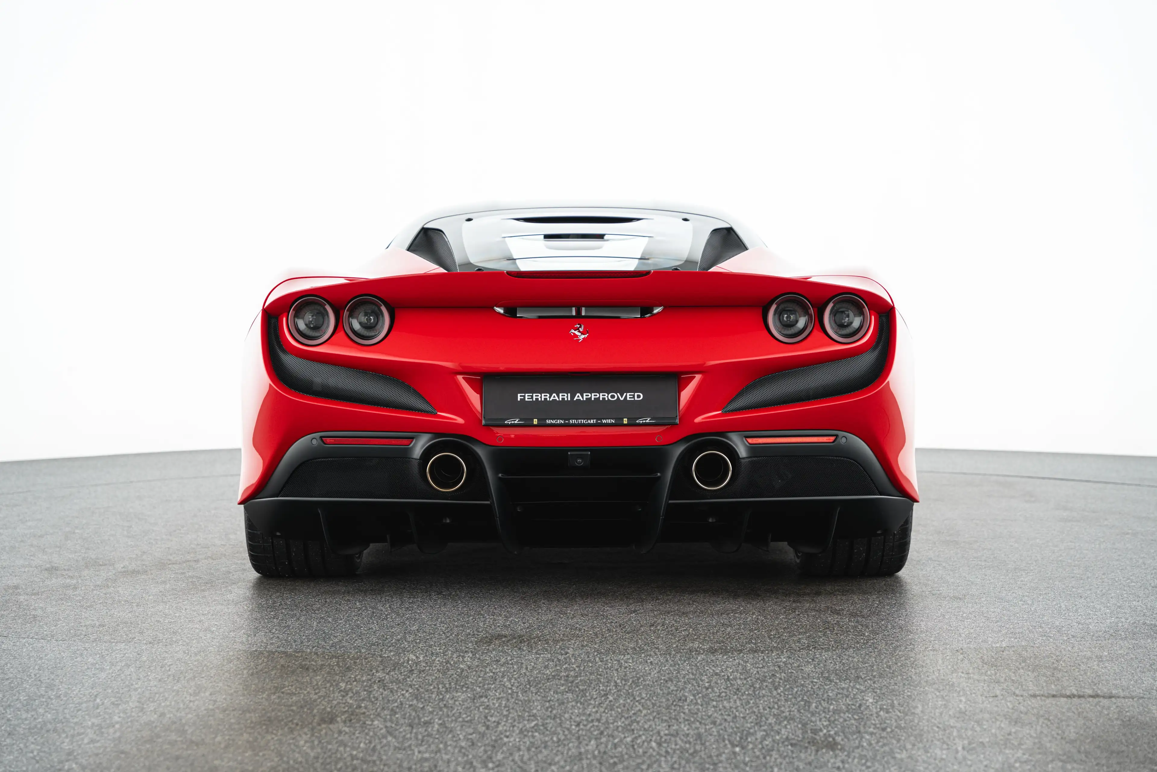 Ferrari F8 Tributo — photo 6