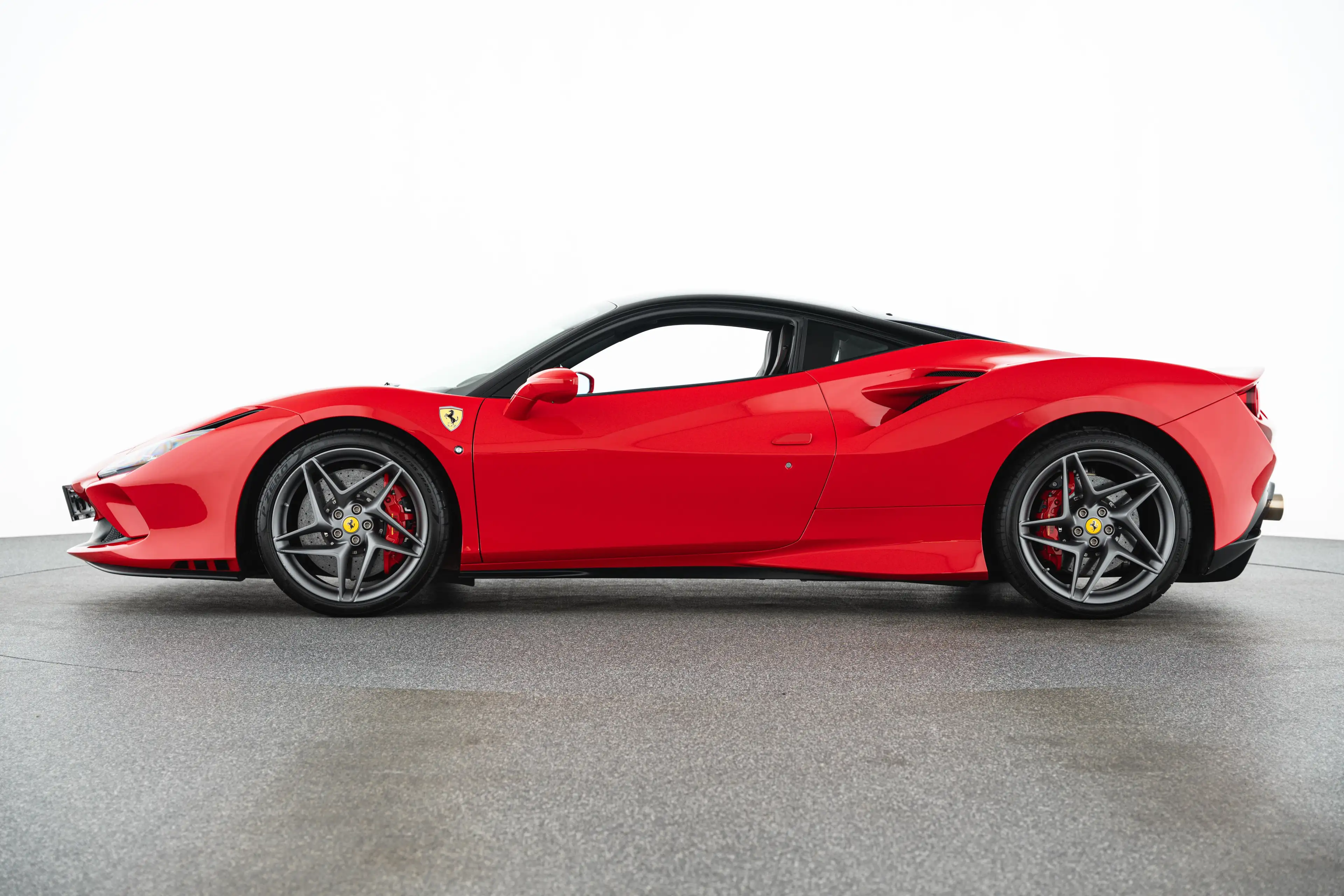 Ferrari F8 Tributo — photo 8