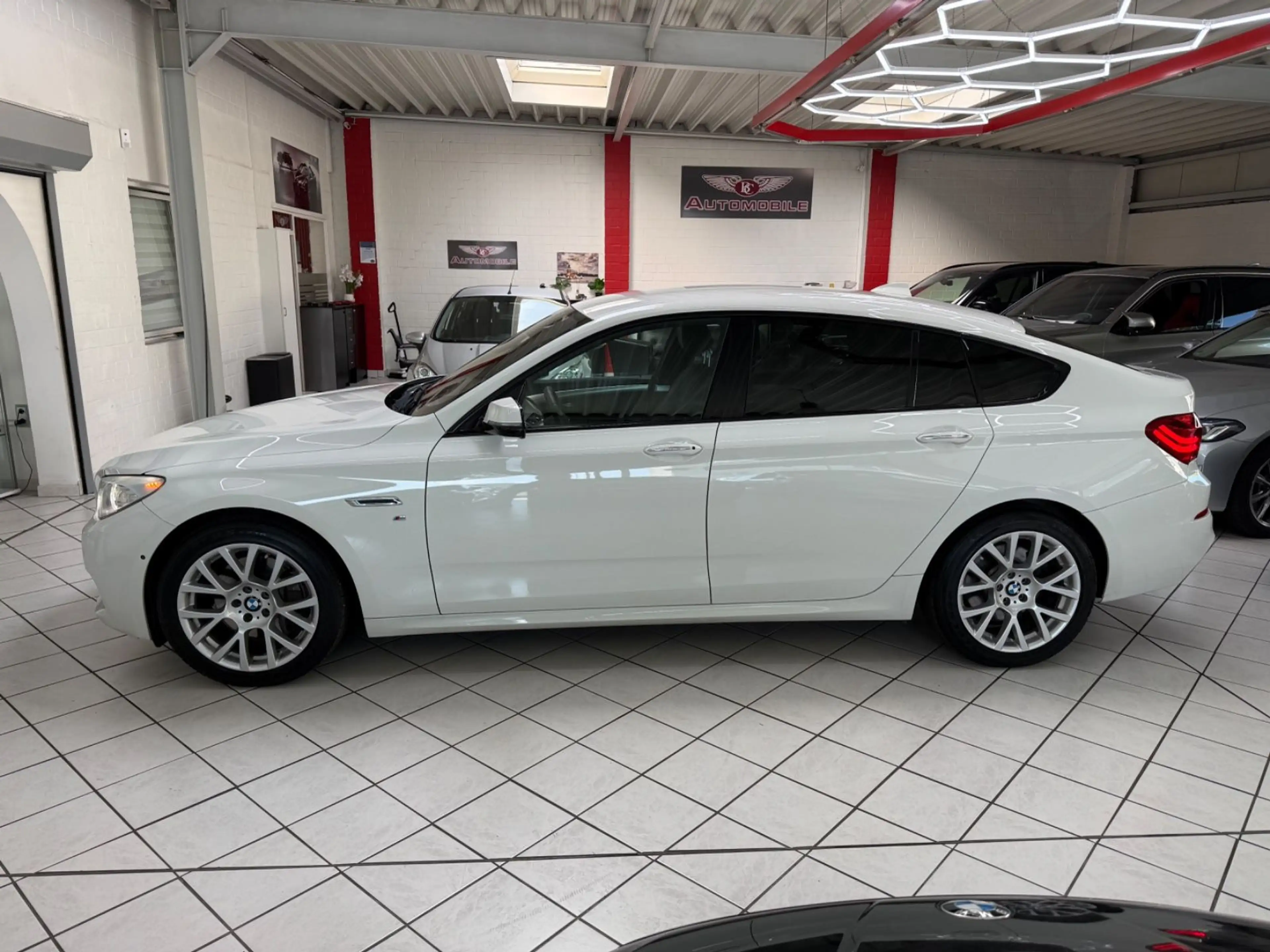 BMW 535 d Gran Turismo xDrive M KYLES SOFTCLOSE HUD — photo 8