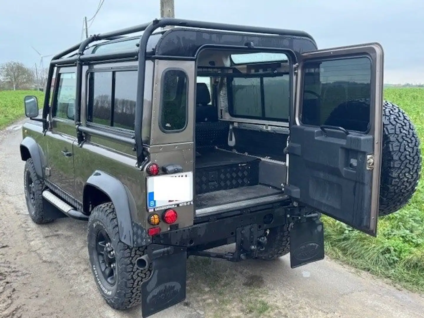 Land Rover Defender Defender 90  Td5   2.5L Marrón - 2