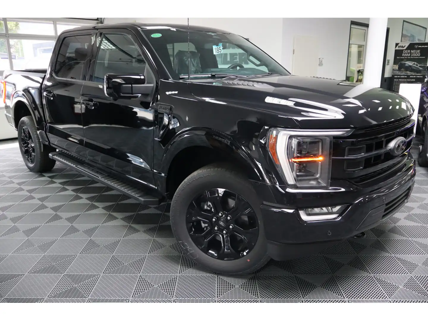 Ford F 150 5.0L V8 Super Crew Lariat Black Edition Negro - 2