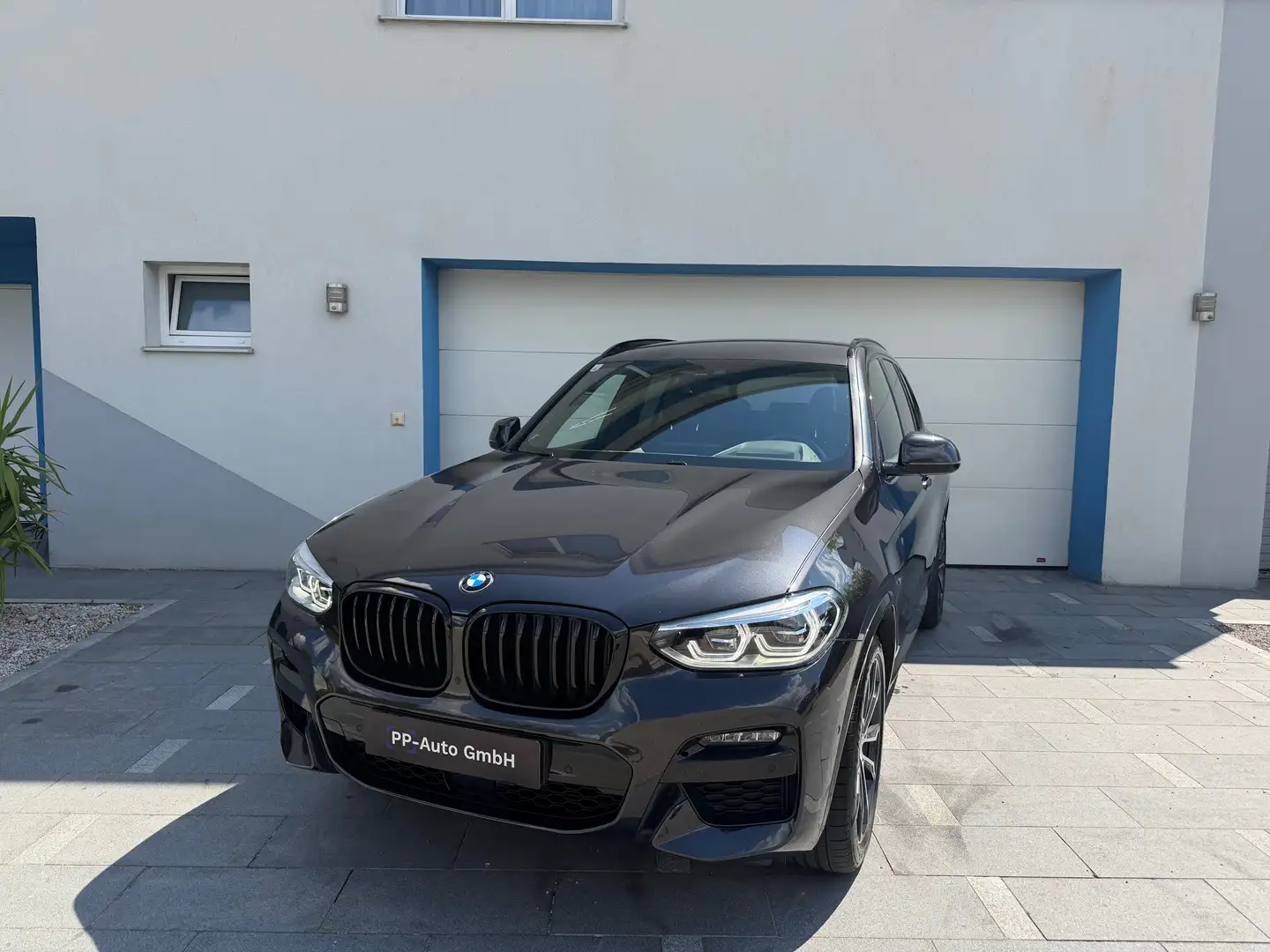 BMW X3 xDrive 20 d M Sport ! 1.Besitz ! Grau - 2