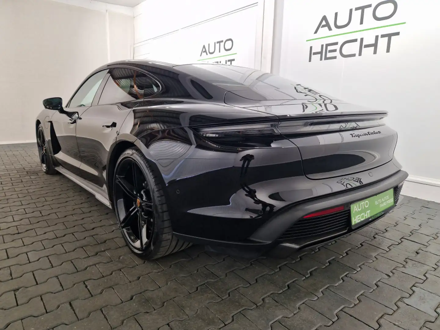 Porsche Taycan Turbo S ACC, 21 Zoll, Head-Up, 360°, Panorama Schwarz - 2
