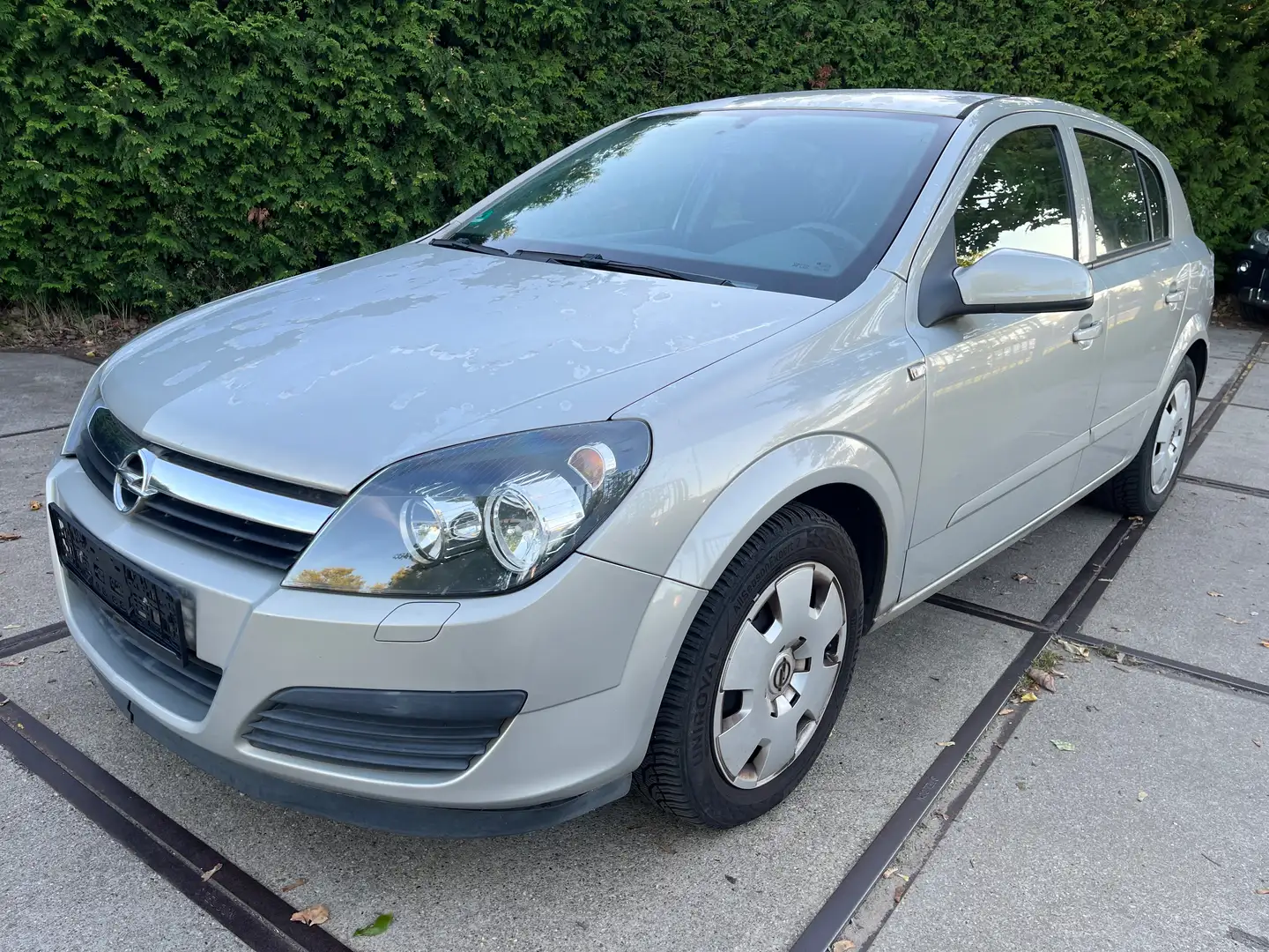 Opel Astra H 1.6 Euro4 Klima 5-Türer *kein Tüv* Silber - 1