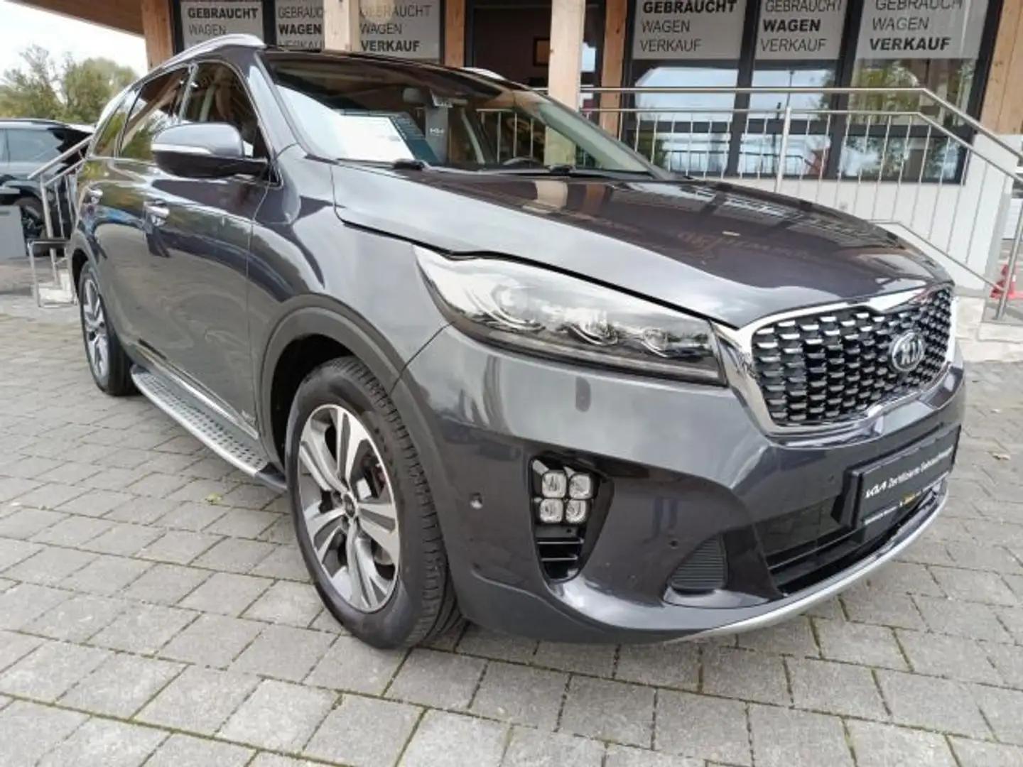 Kia Sorento SORENTO 2.2D AWD AT8 7S GTL PRE GD AHK Grijs - 2