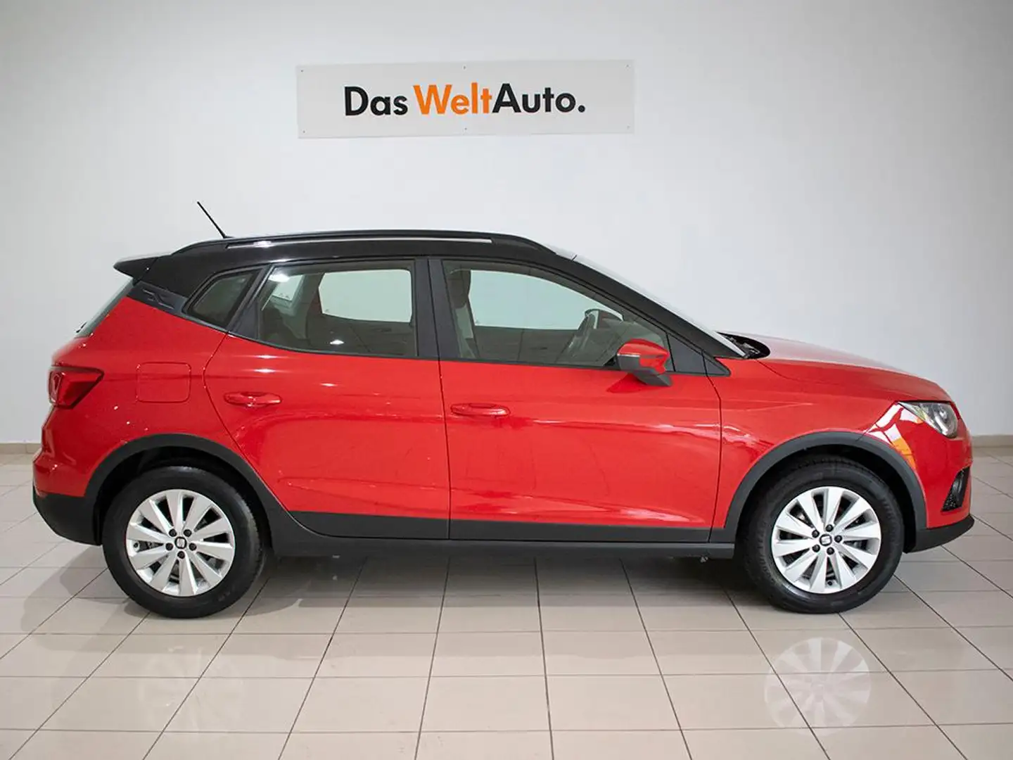 SEAT Arona 1.0 TSI 81KW STYLE GO2 5P Zwart - 2