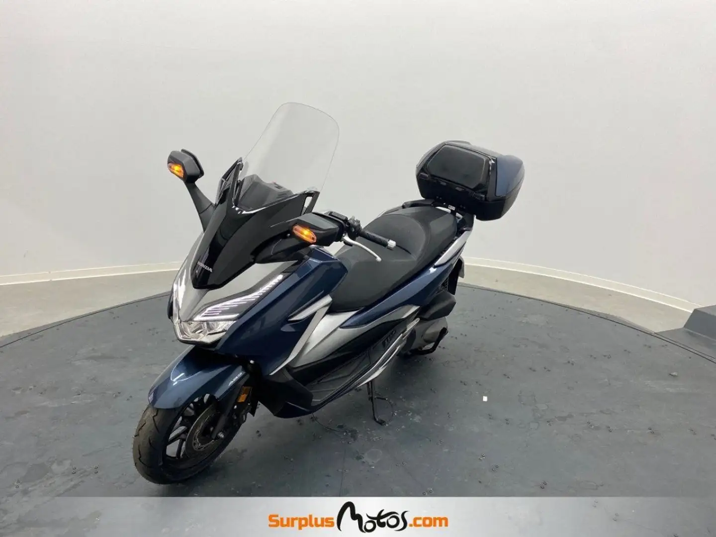 Honda Forza 300 NSS 300 Blauw - 1