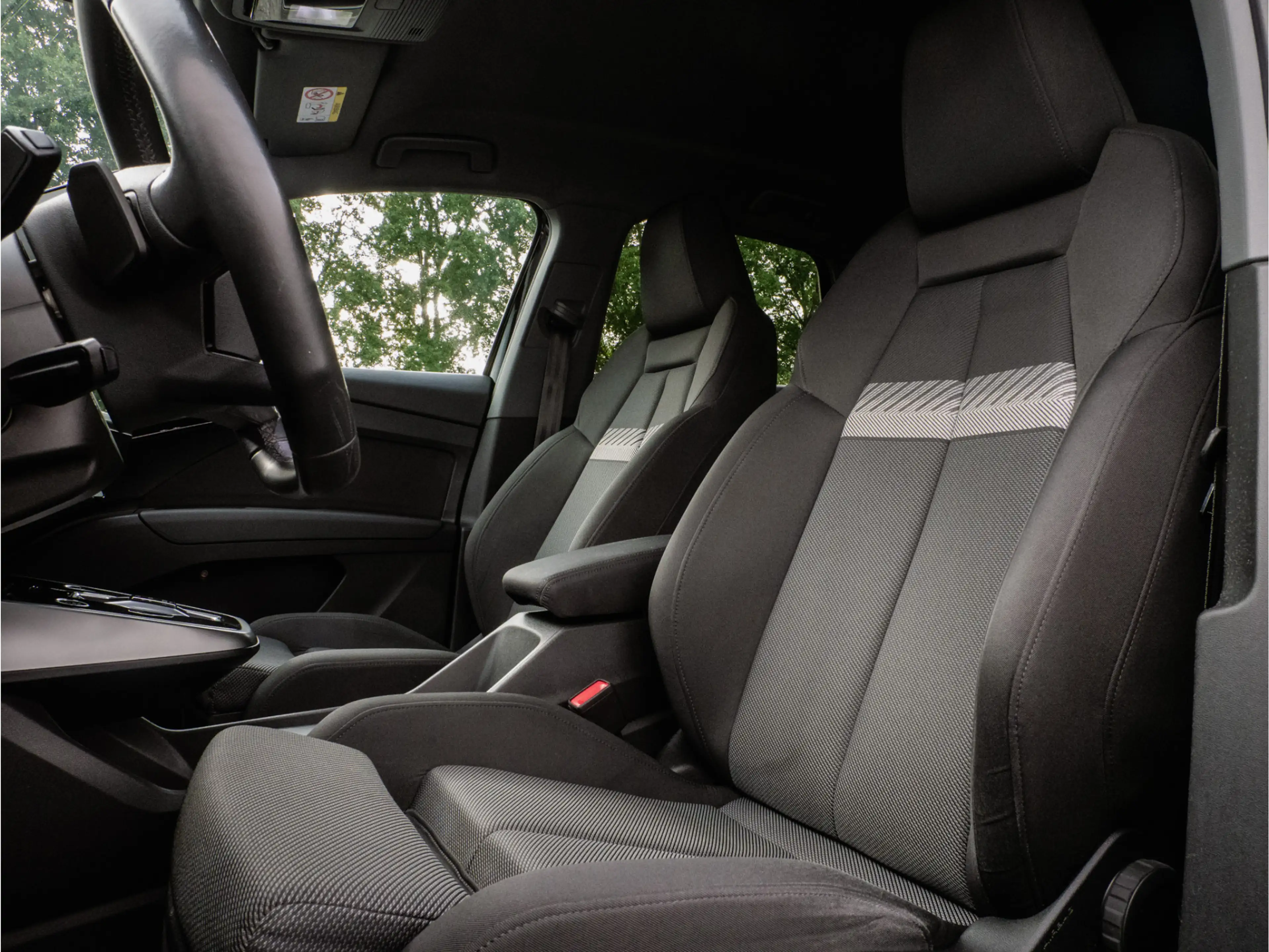 Audi Q4 e-tron 40 Launch edition Advanced 77 kWh SOH 90% Sonos So — photo 32