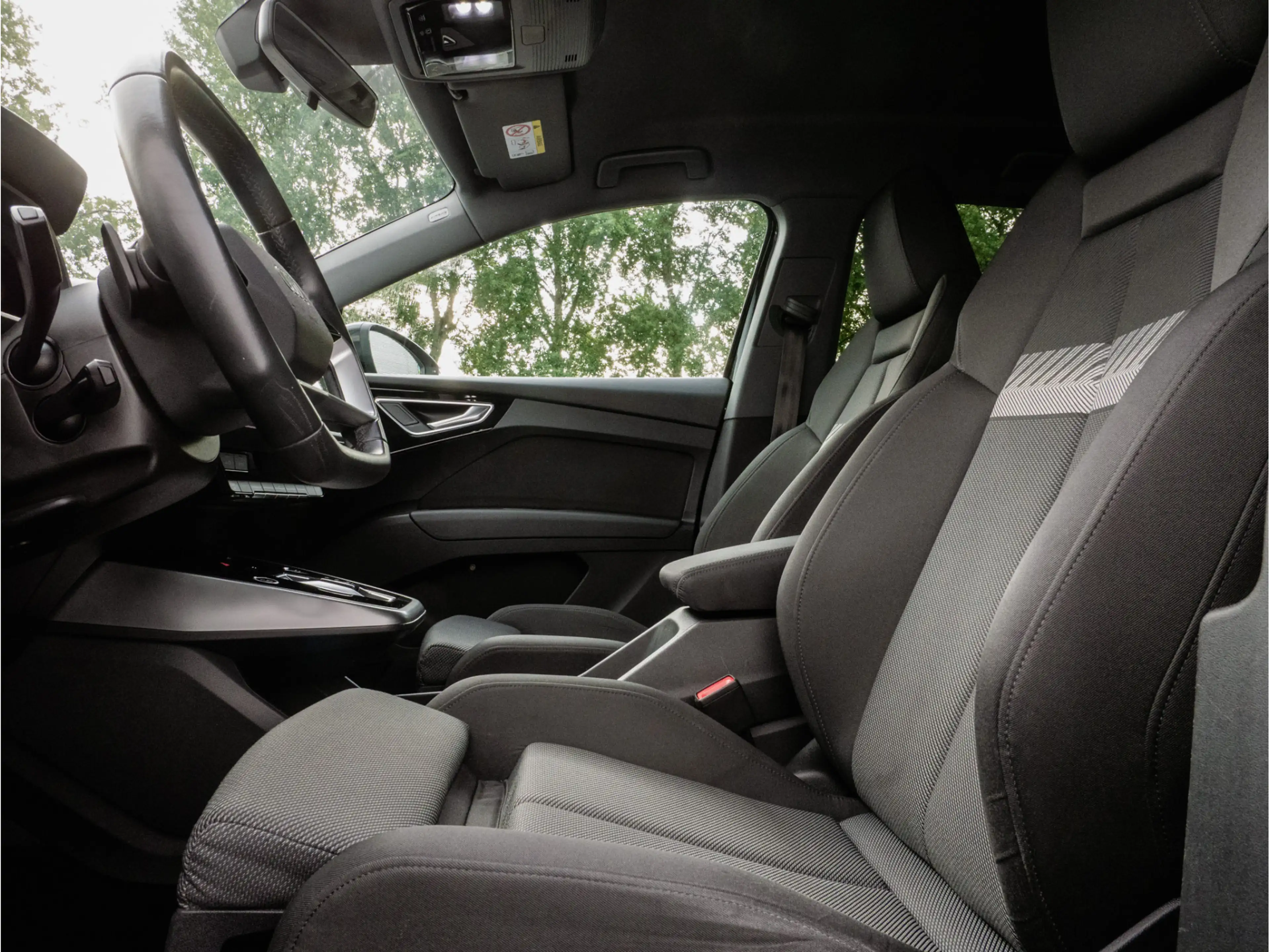 Audi Q4 e-tron 40 Launch edition Advanced 77 kWh SOH 90% Sonos So — photo 13