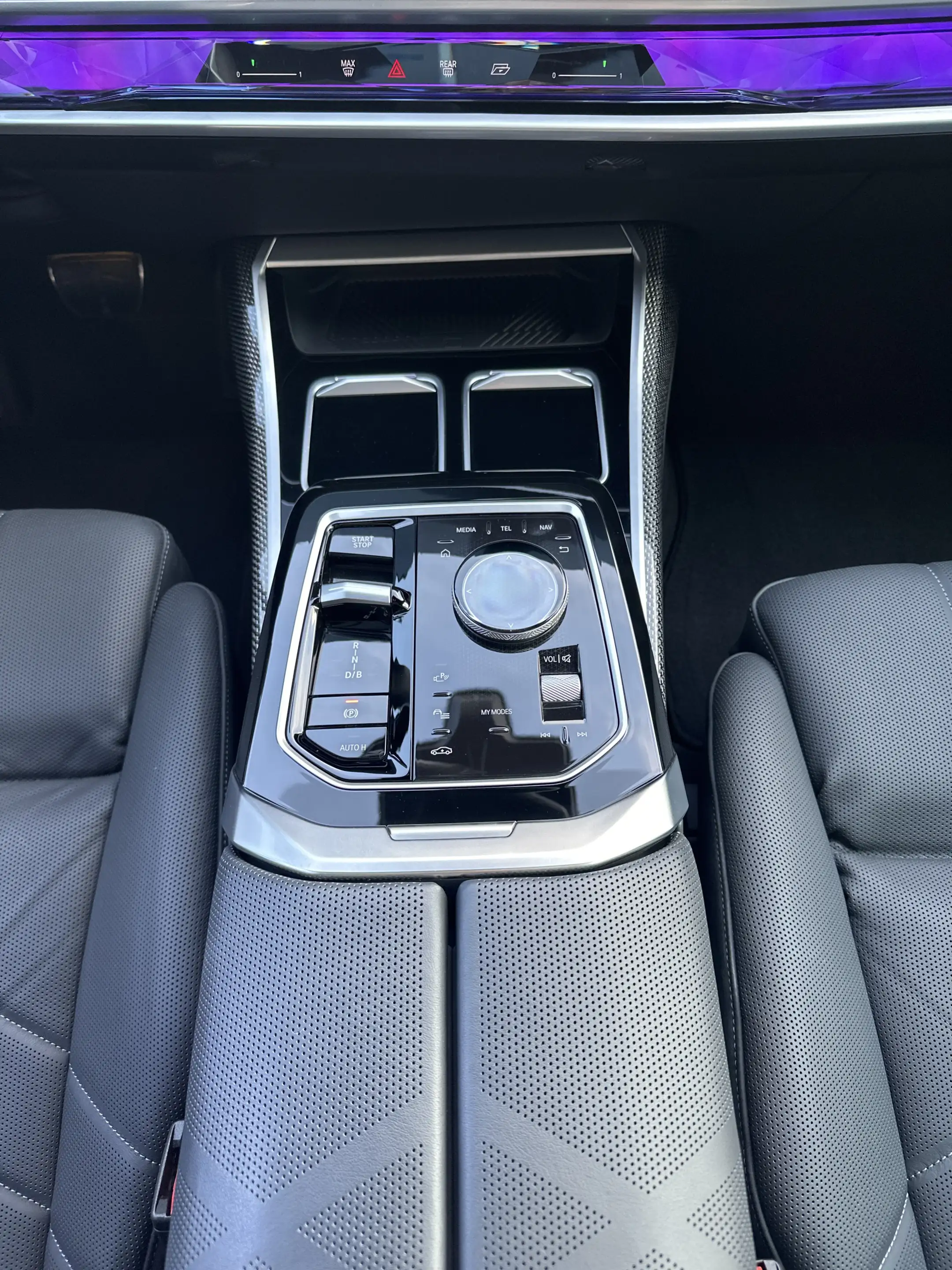 BMW i7 xDrive60 M-Sport Pro NAV+LASER+PANO+HUD+360° — photo 14