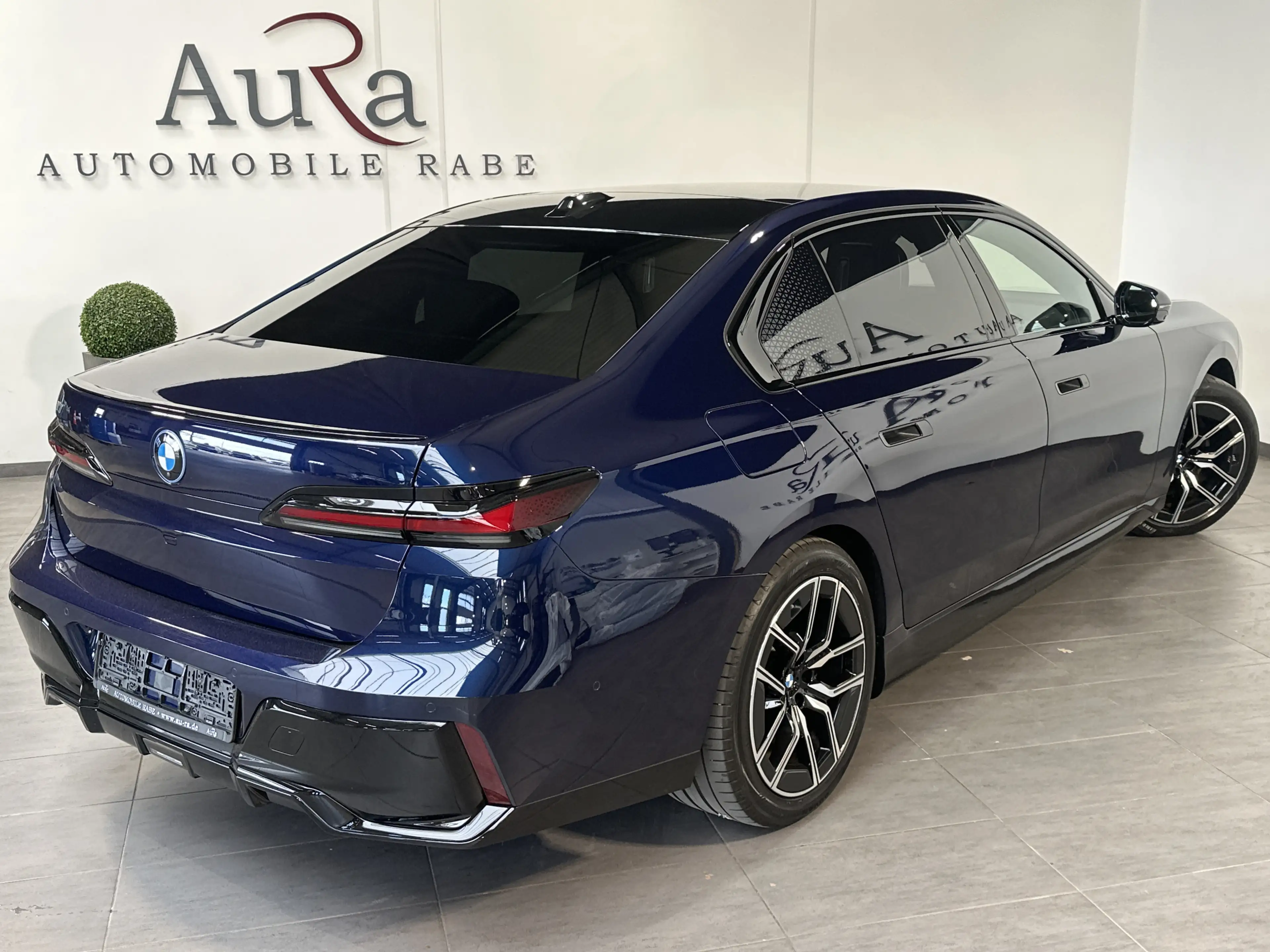 BMW i7 xDrive60 M-Sport Pro NAV+LASER+PANO+HUD+360° — photo 5